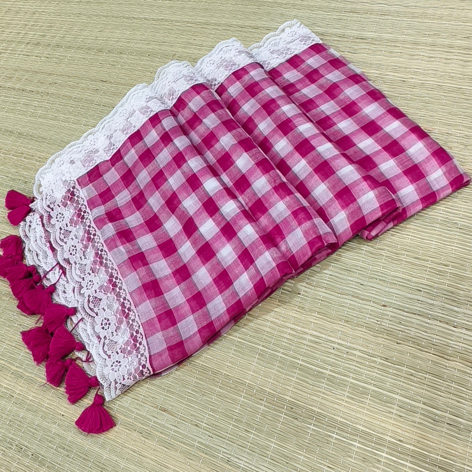 mul check cotton saree with lace