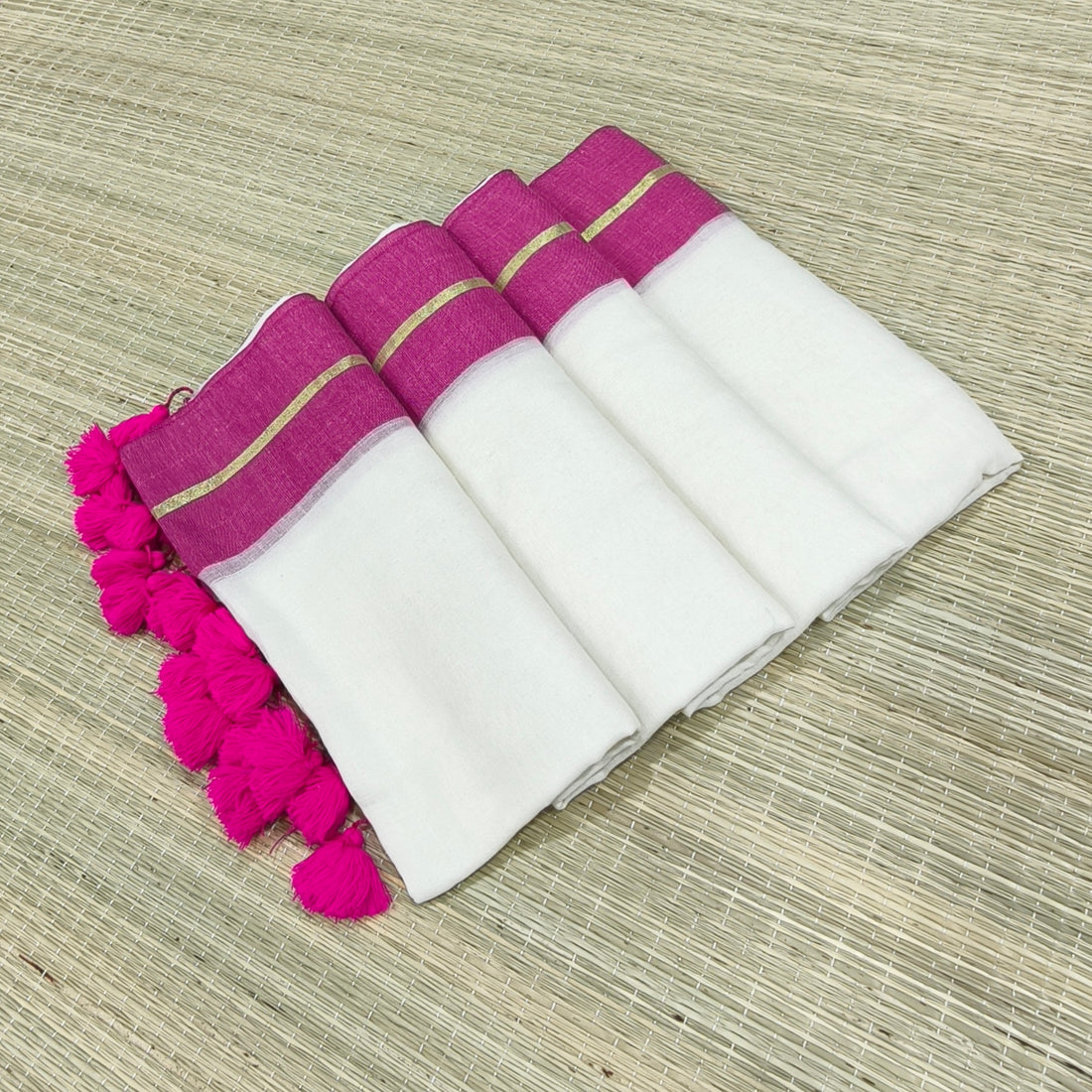 Premium mul cotton saree with pink border