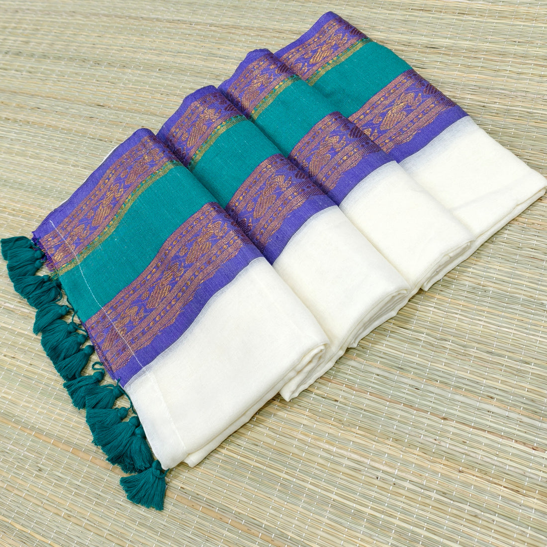 mul cotton saree with kanchi border