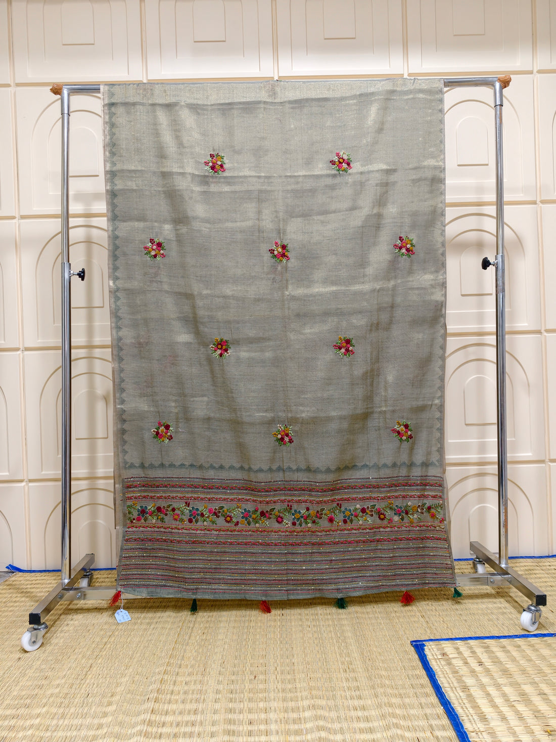 Premium Linen tissue saree with bullion knot BN10