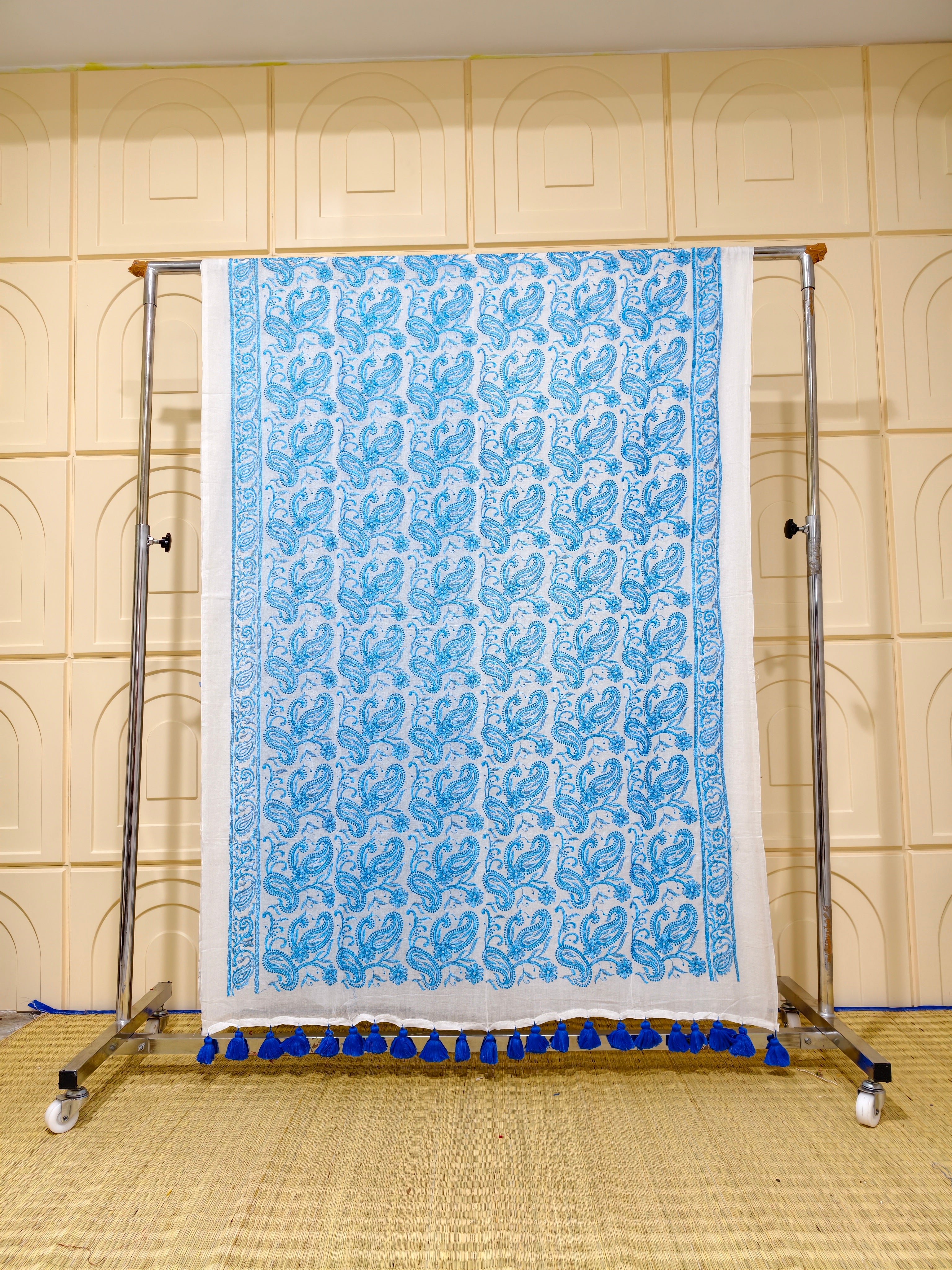 Premium Mul cotton chikankari saree