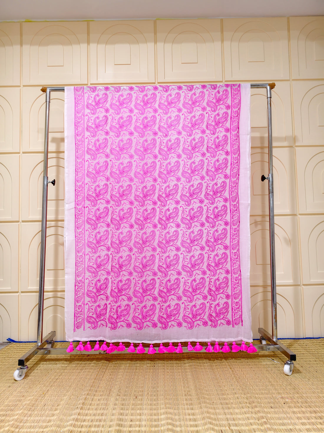 Premium Mul cotton chikankari saree