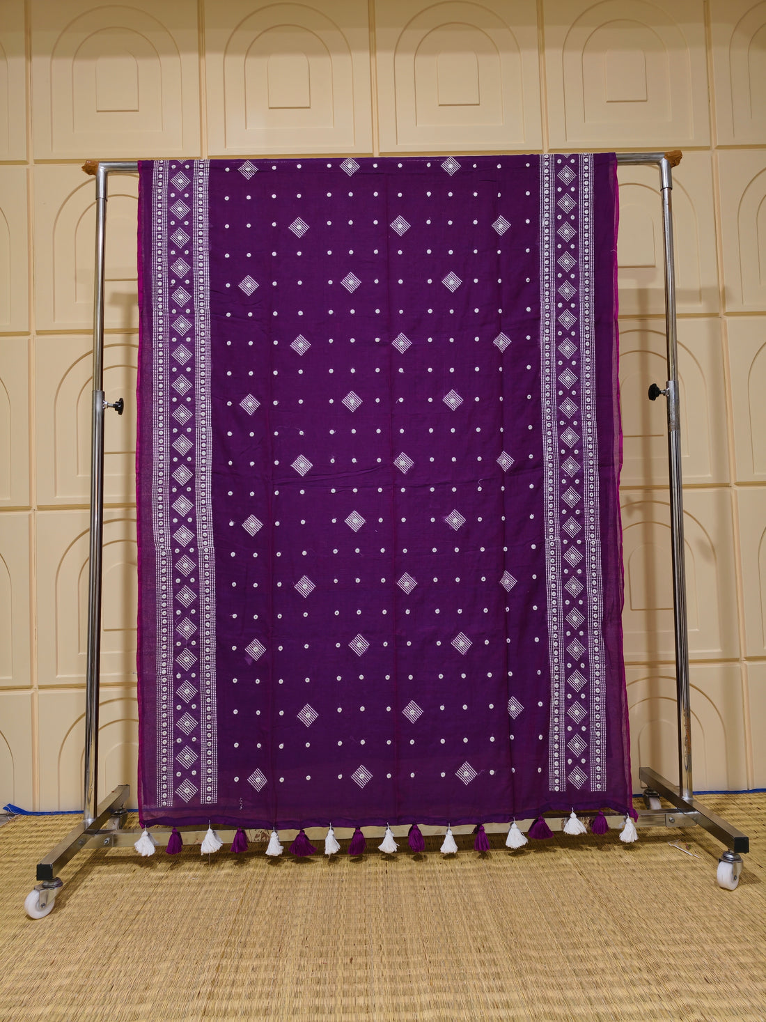 Premium Mul cotton saree with chikankari and foil work