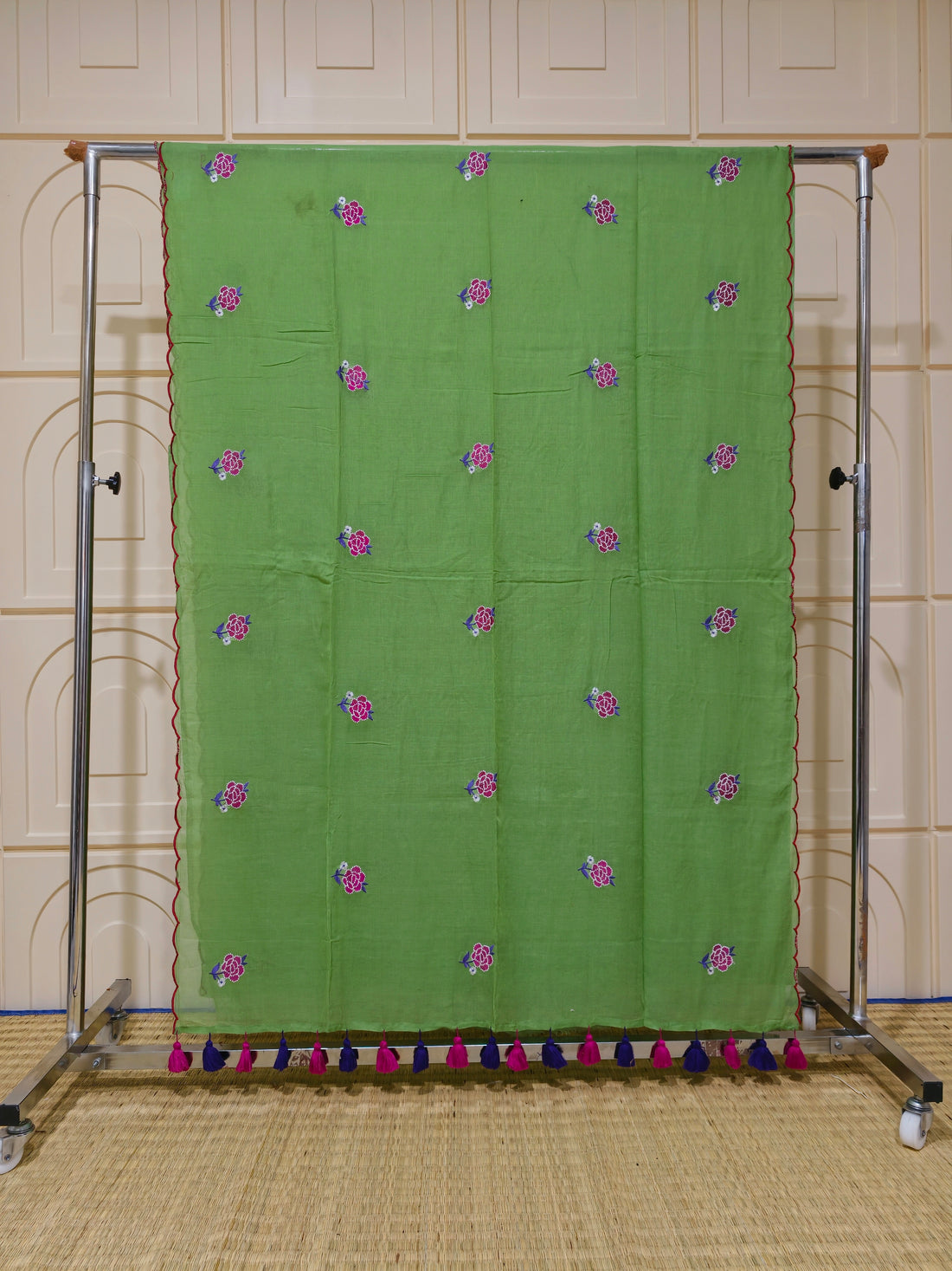 Premium Mul cotton Rose embroidery saree