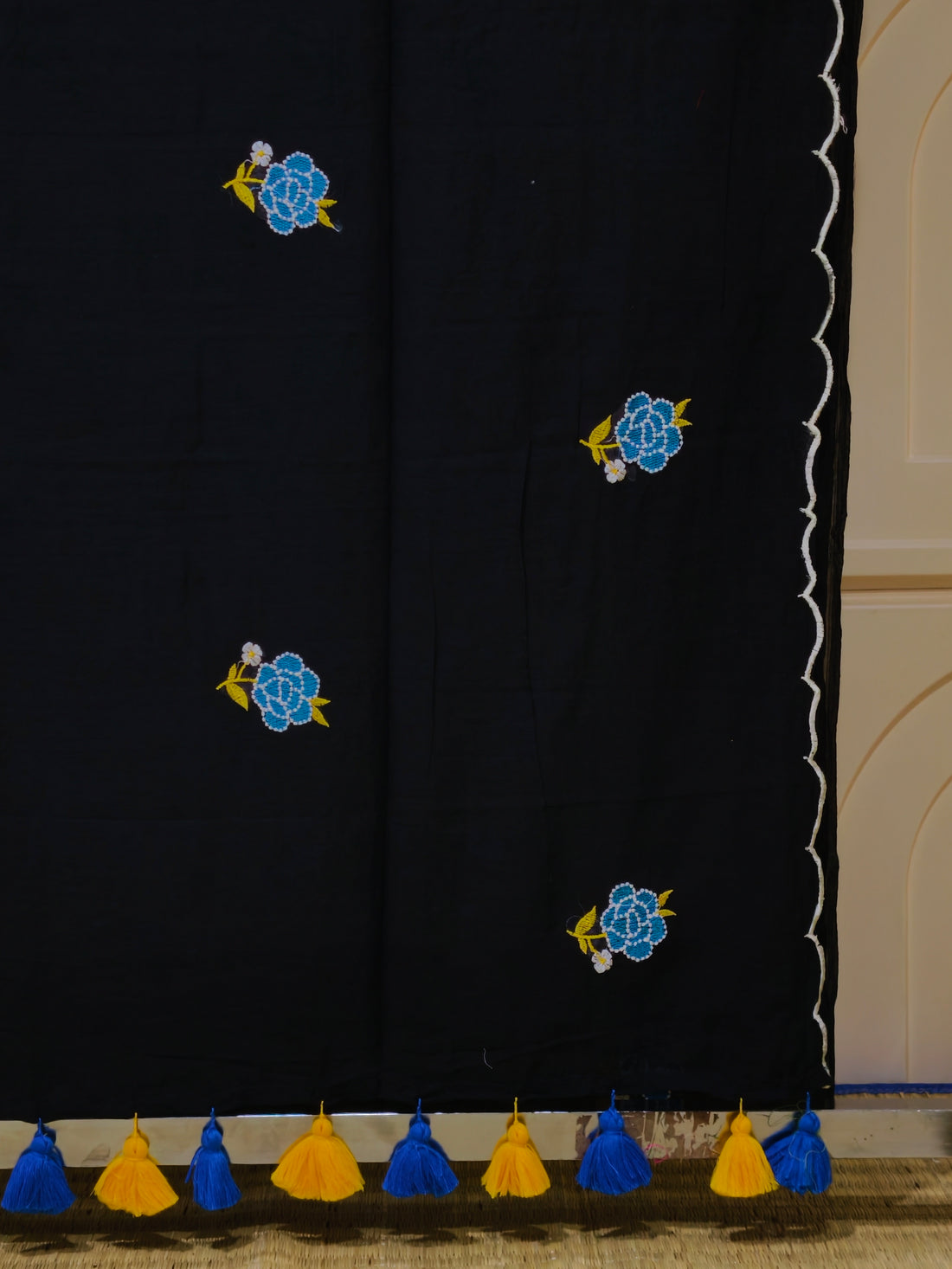 Premium Mul cotton Rose embroidery saree