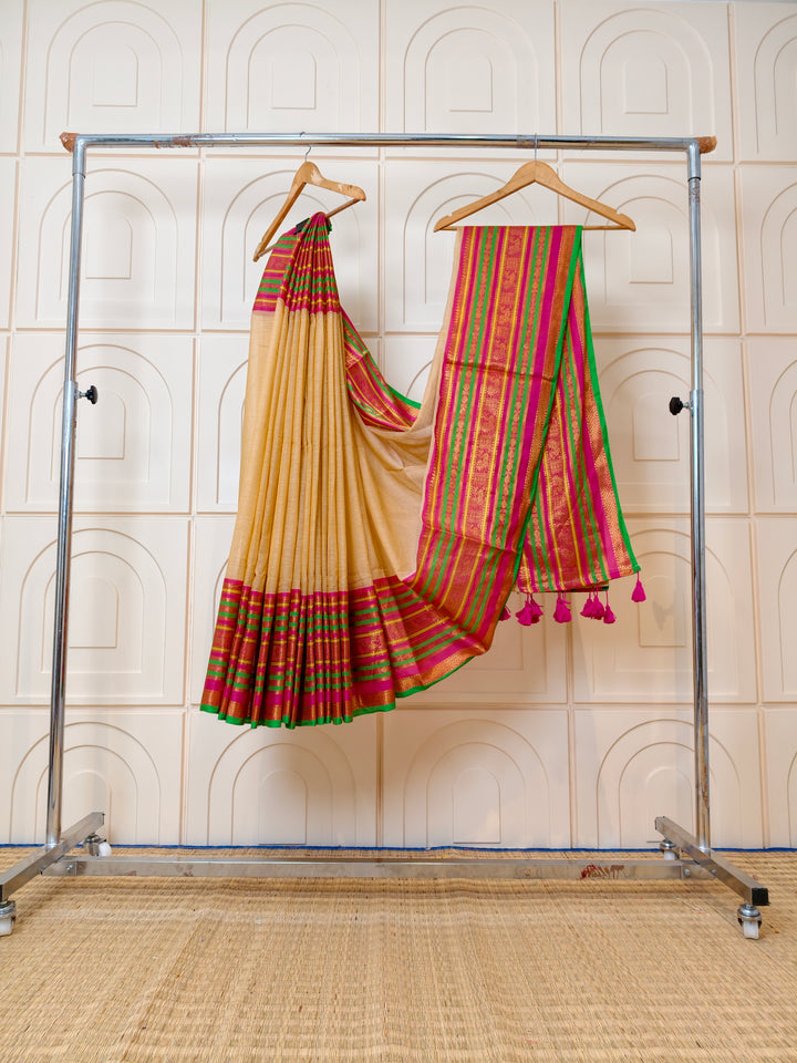Premium Mul cotton saree with big kanchi border
