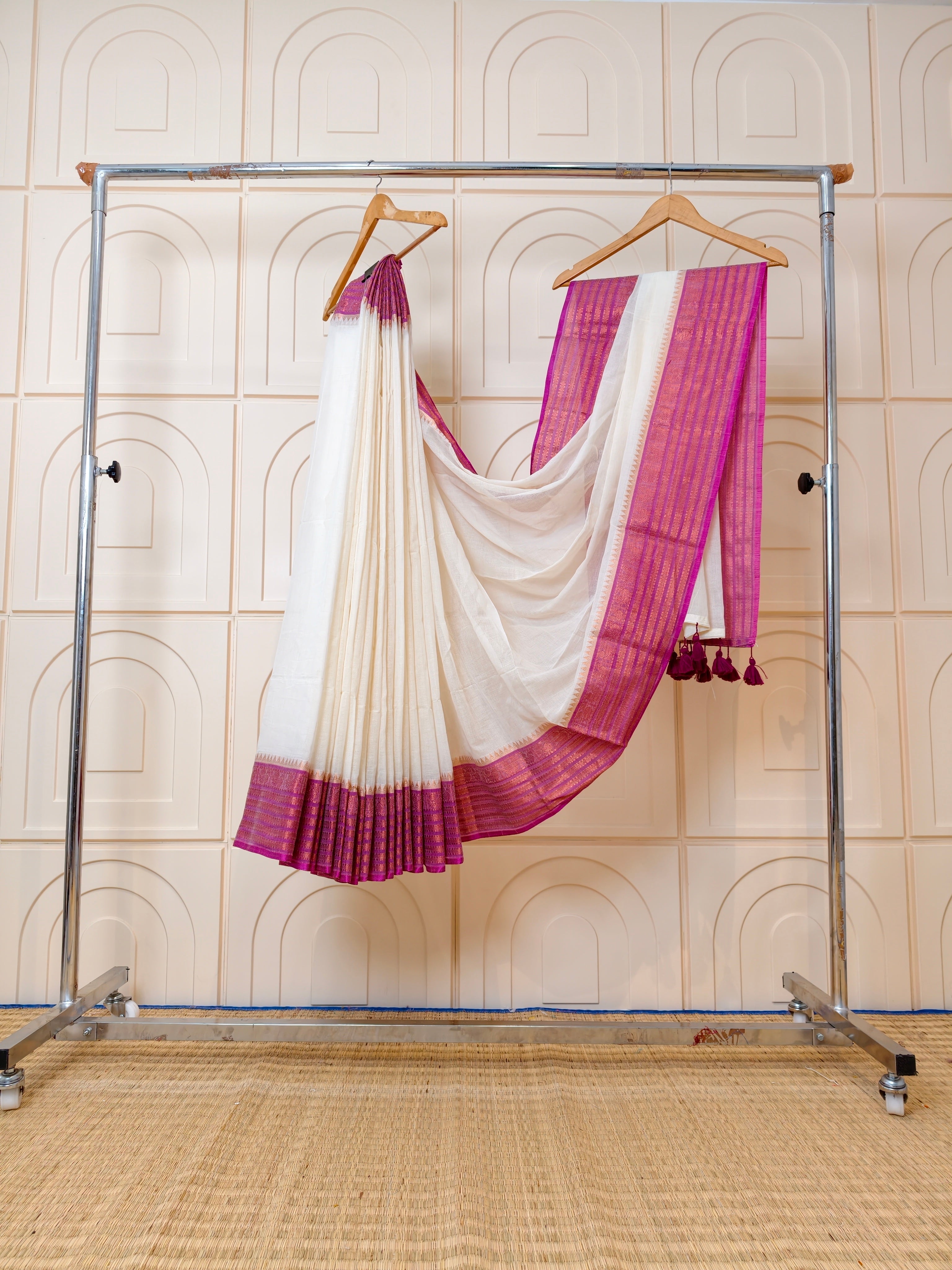 mul cotton saree with nakshi kanchi border