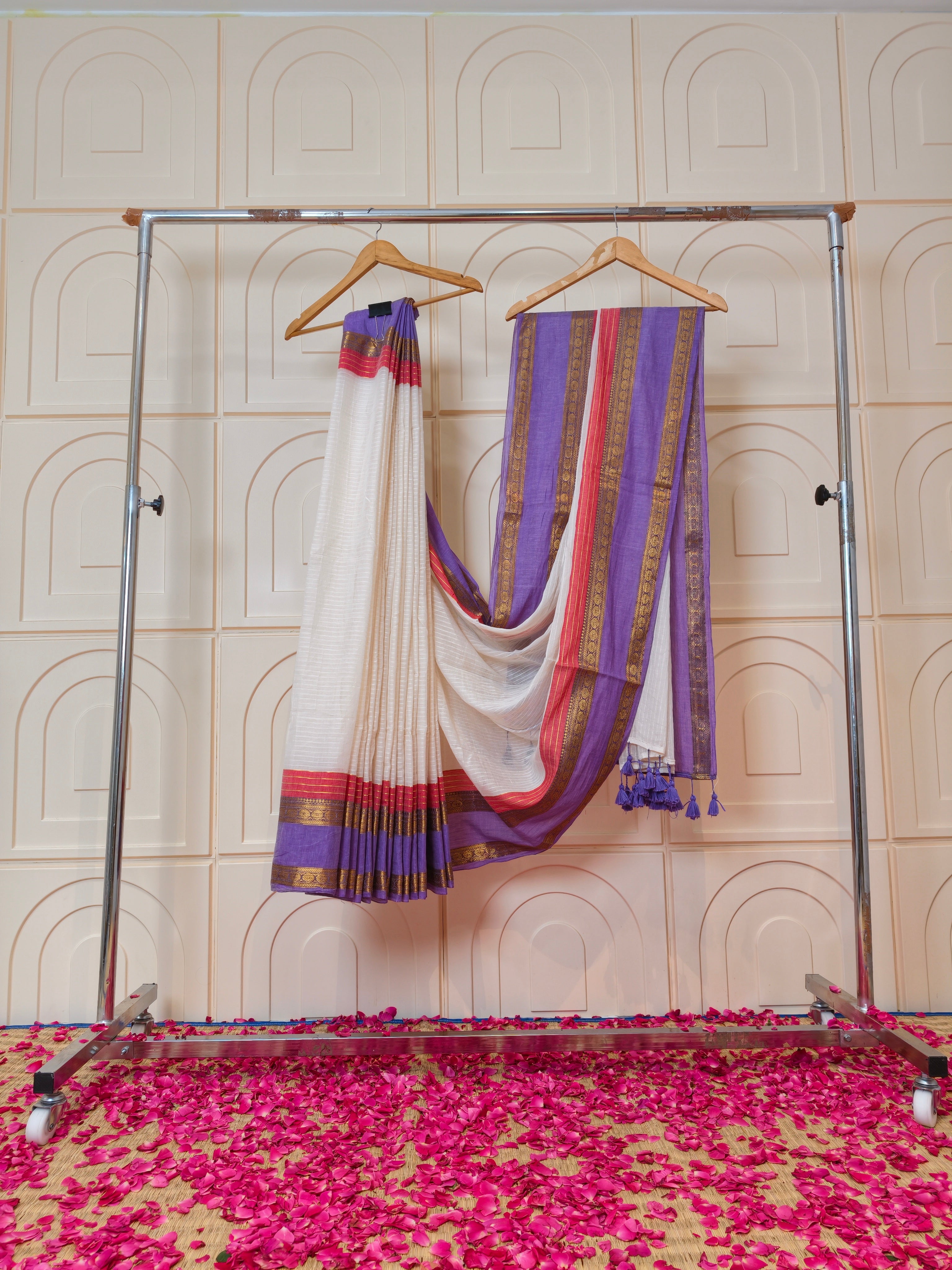Premium mul cotton saree with kanchi border PMk06