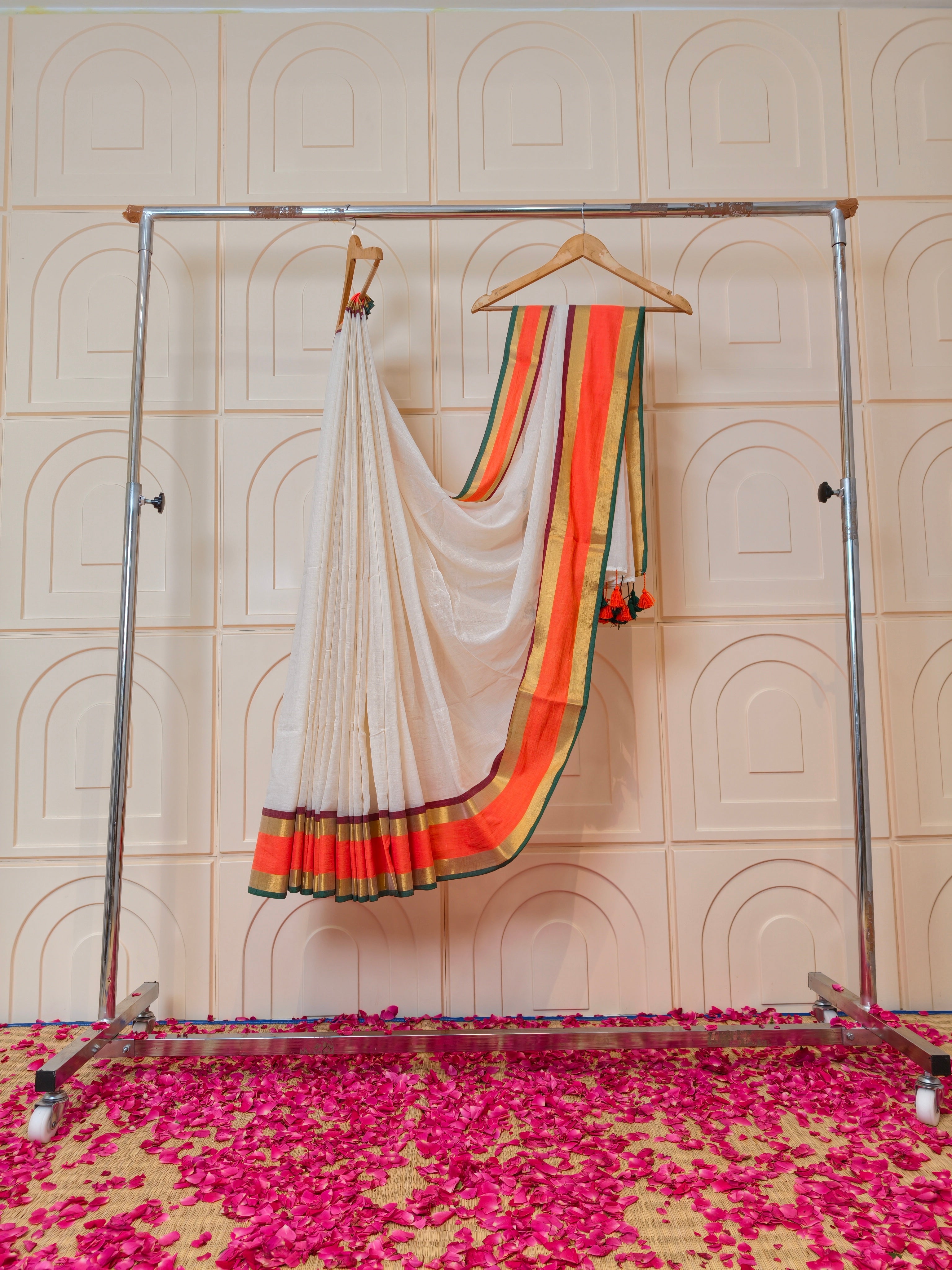 Premium mul cotton saree with zari border PMK 35