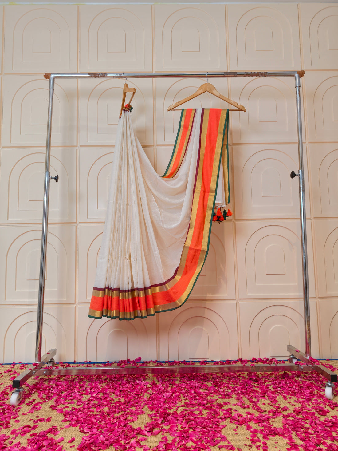 Premium mul cotton saree with zari border PMK 35