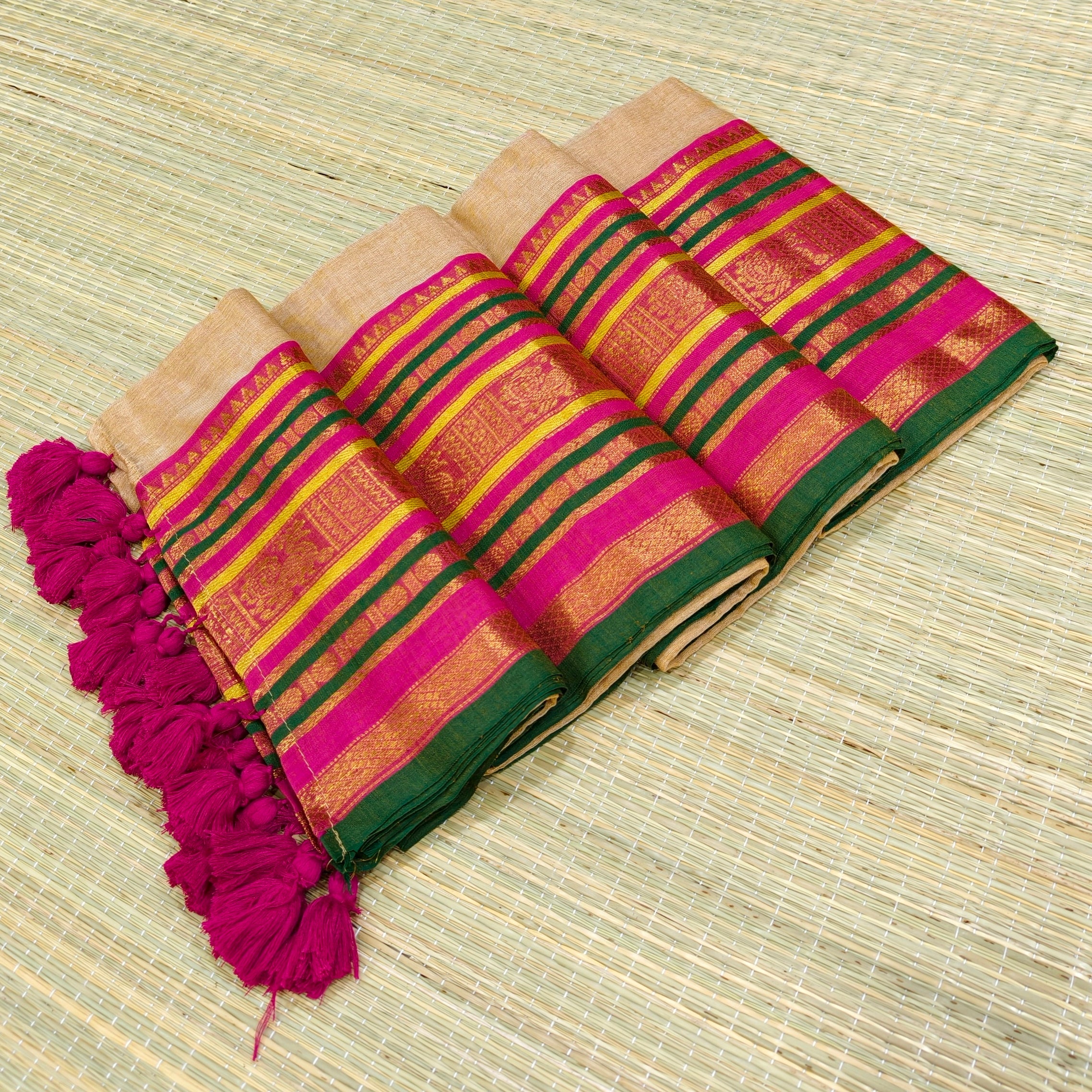 Mul cotton saree with kanchi border