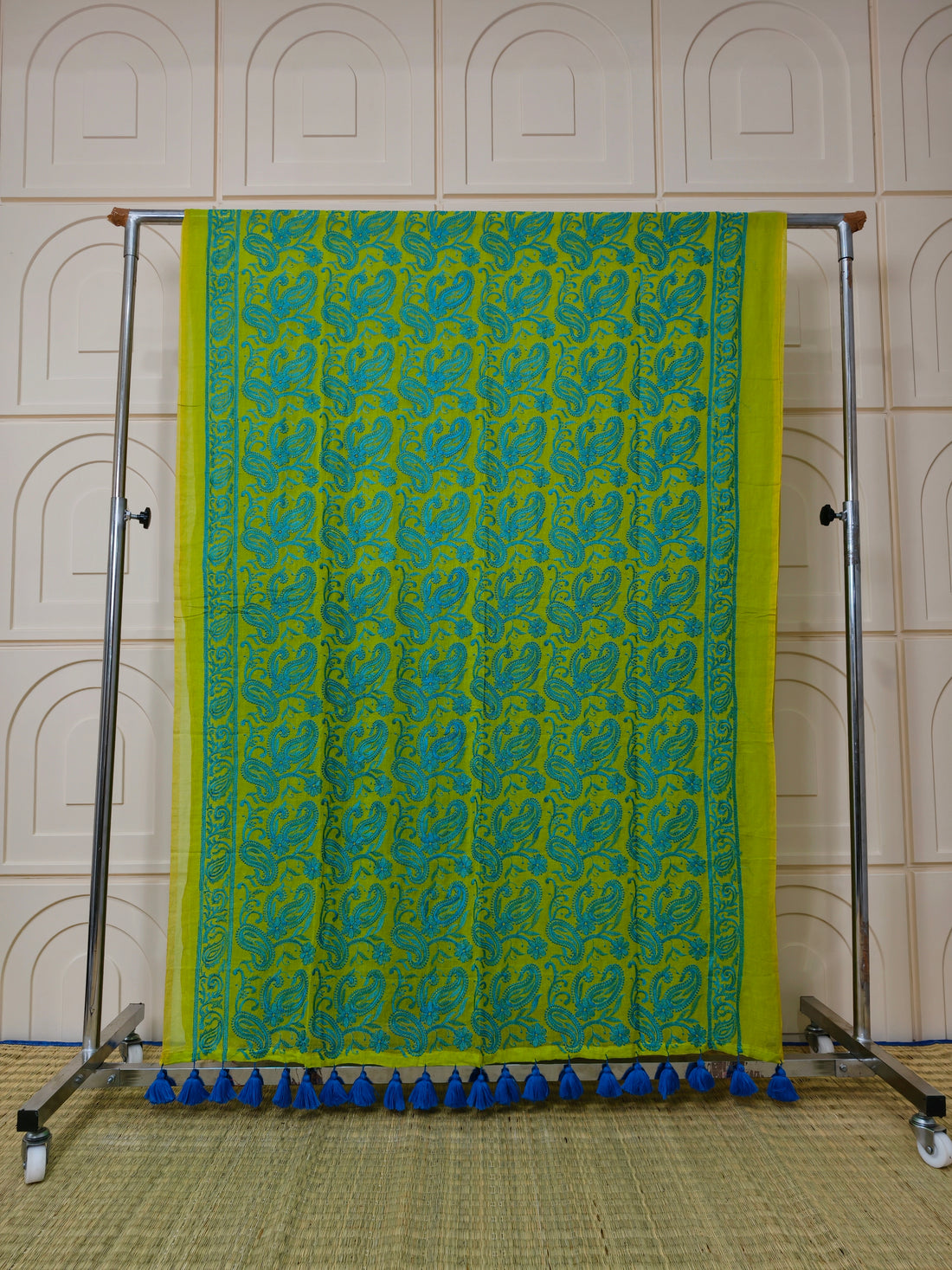 Premium Mul cotton saree with chikankari embroidery PMCE4