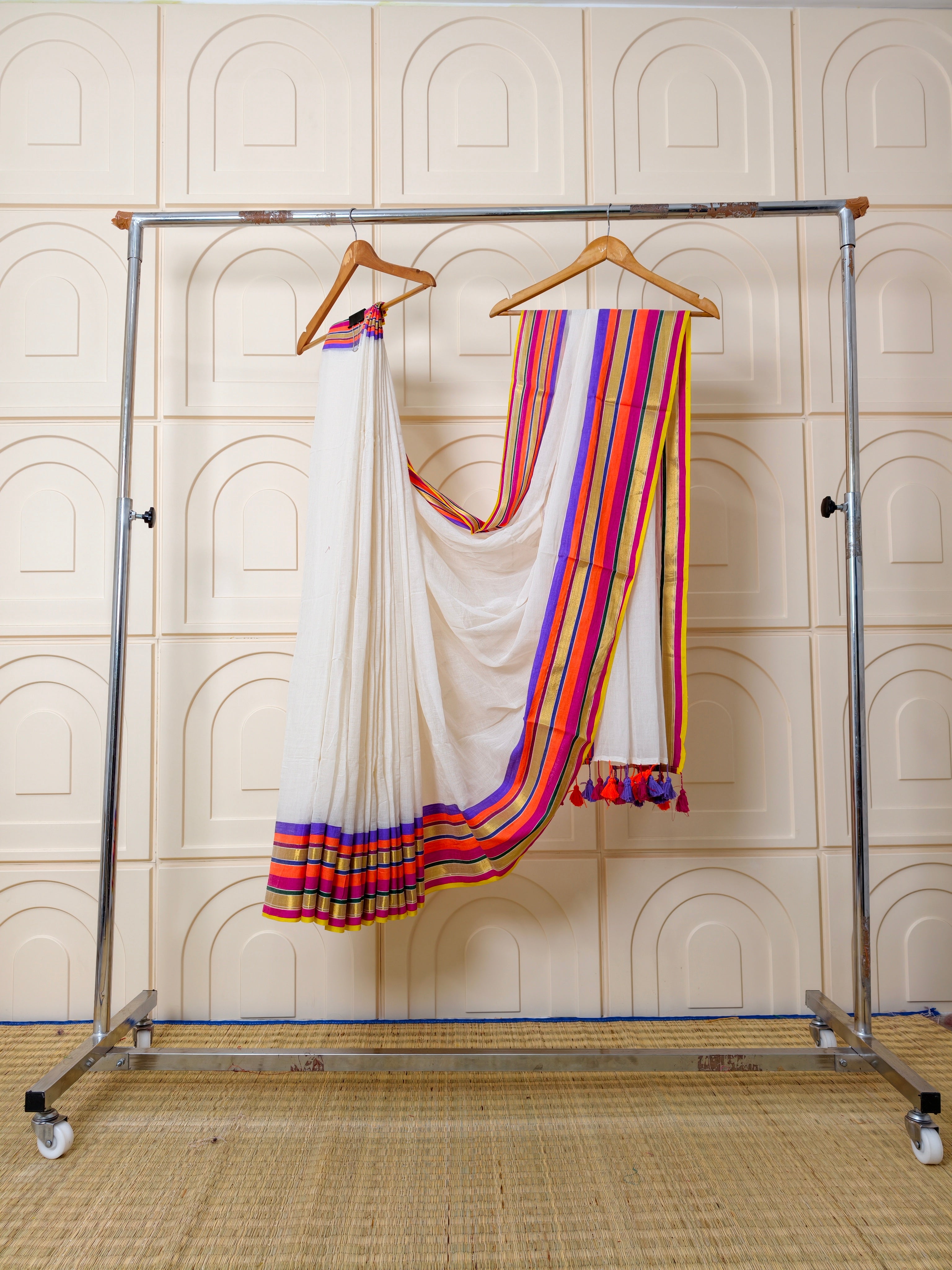 Premium mul cotton saree with multicolor zari border PMK30