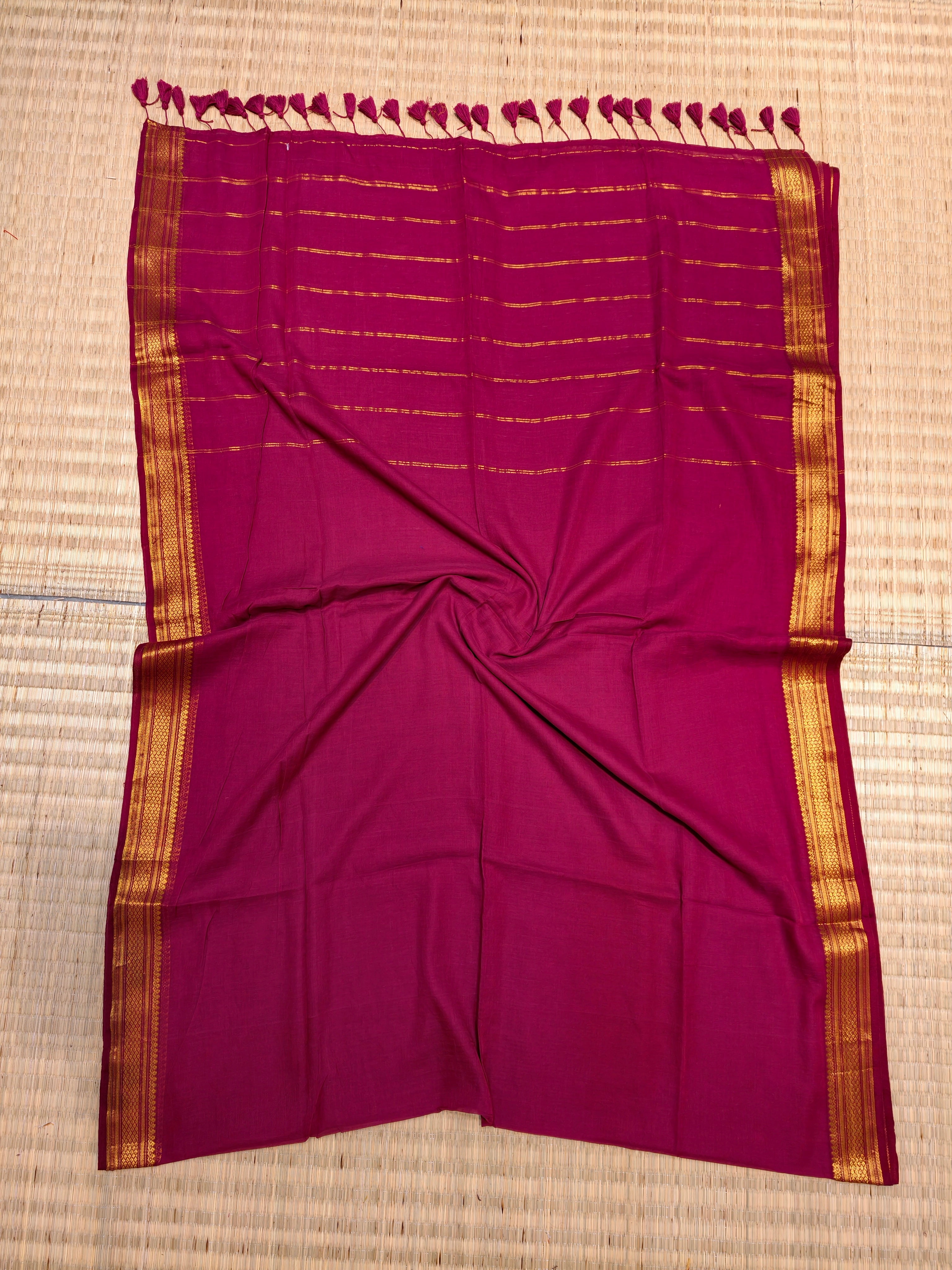 Premium mul cotton saree with kanchi border