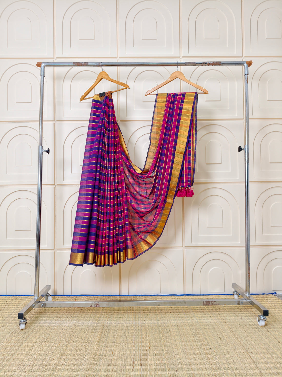 Premium mul cotton checks saree