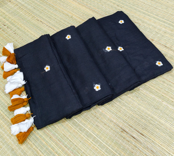 Premium Mul cotton saree with small flower embroidery