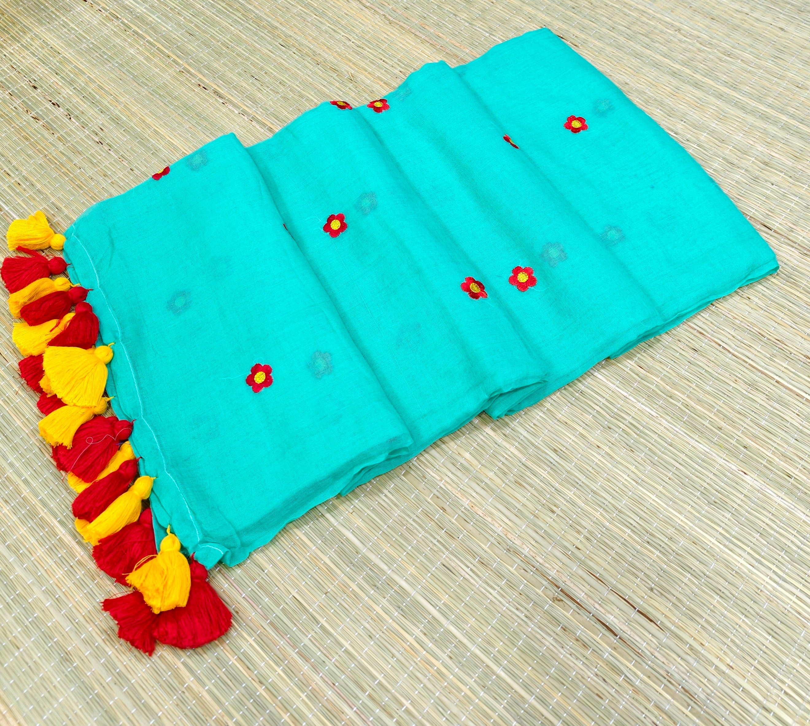 Premium Mul cotton saree with small flower embroidery