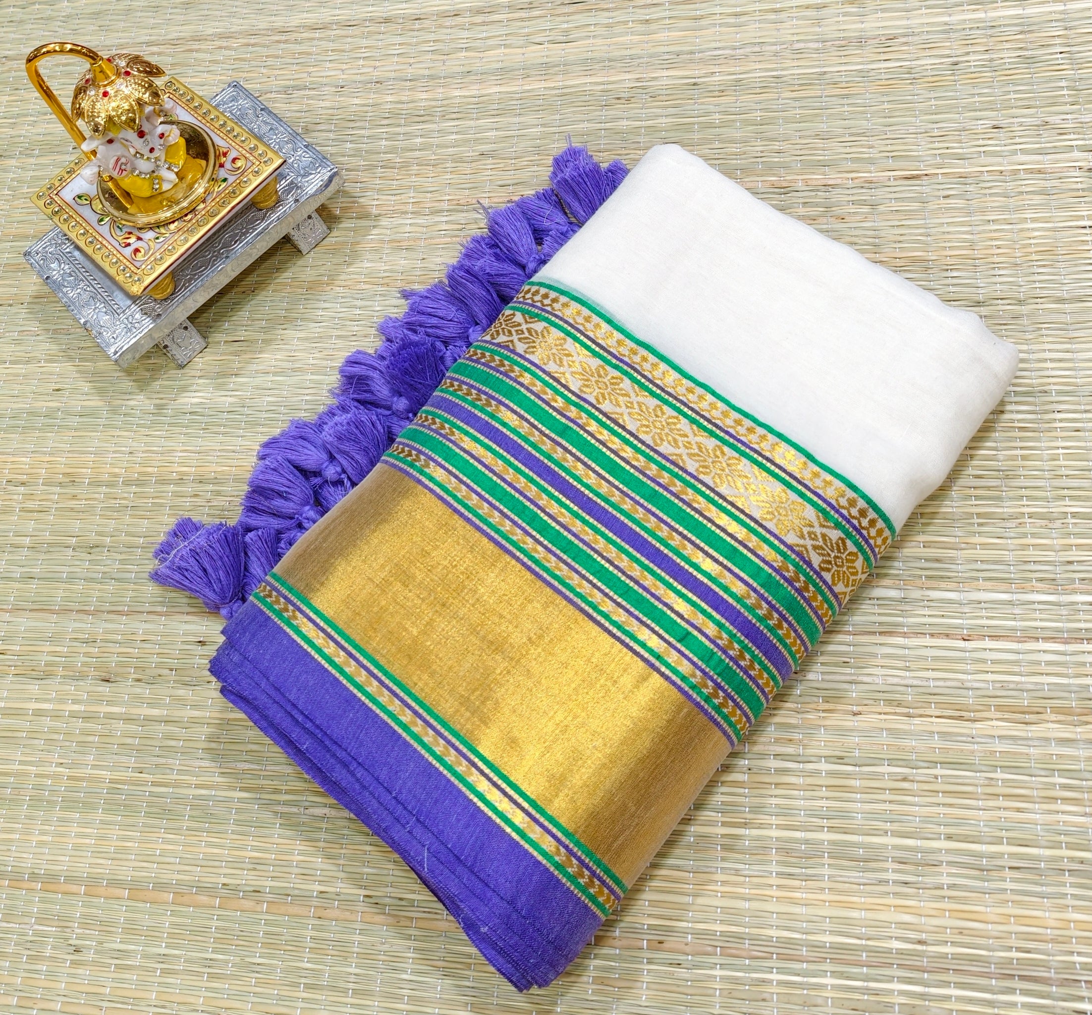 Premium mul cotton saree with zari border PMK18