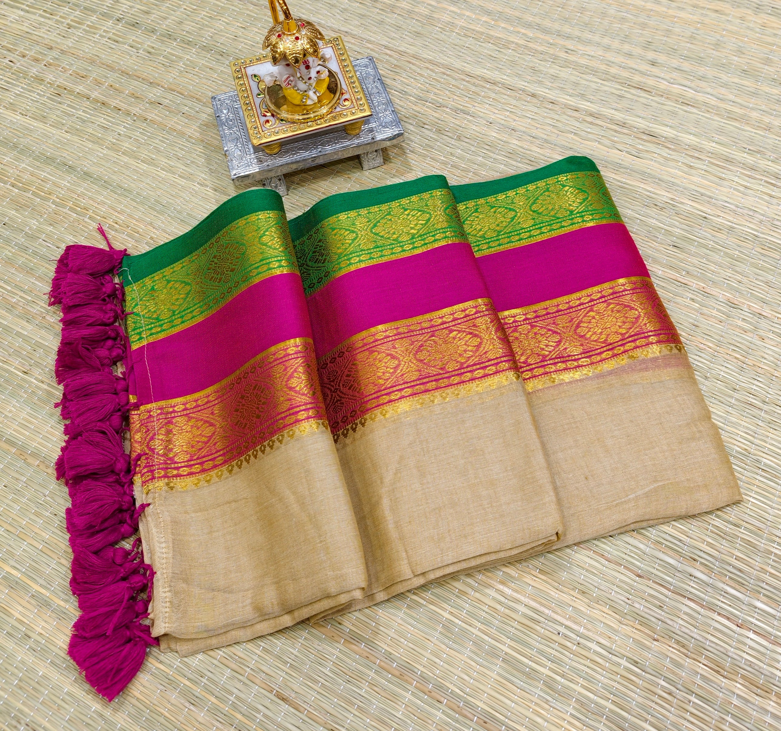 Premium mul cotton saree with kanchi border PMK15