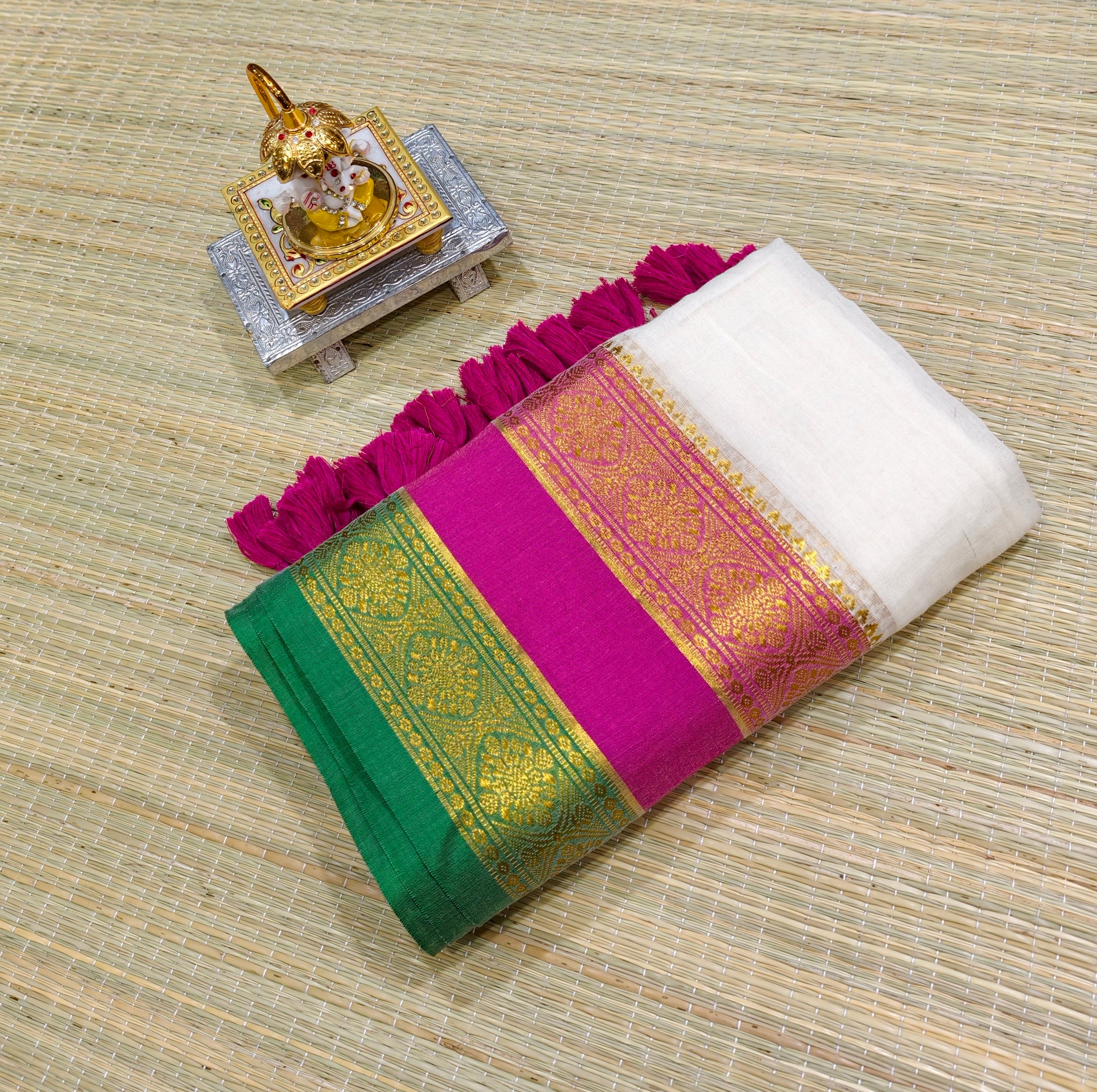 Premium mul cotton saree with kanchi border PMK15