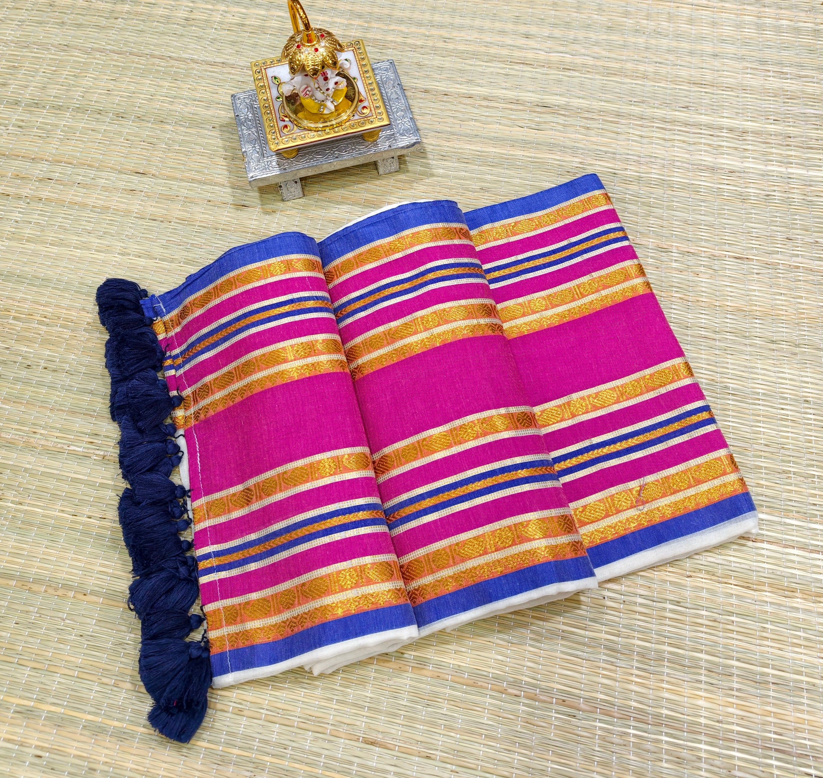 premium mul cotton saree with big zari border-PMK10
