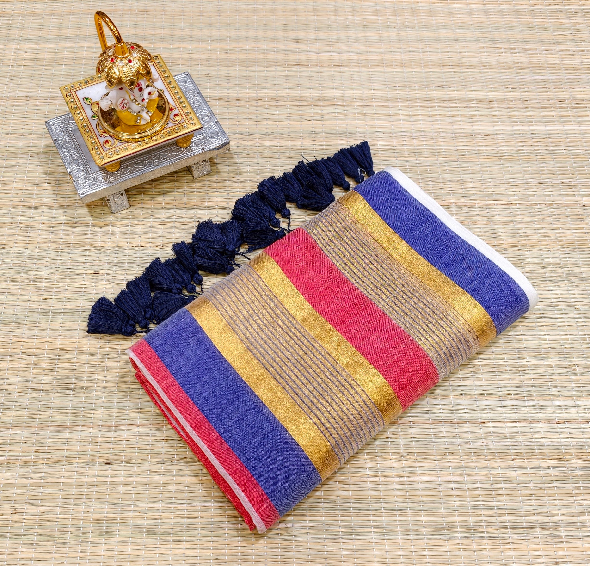 premium mul cotton saree with zari border-PMK14