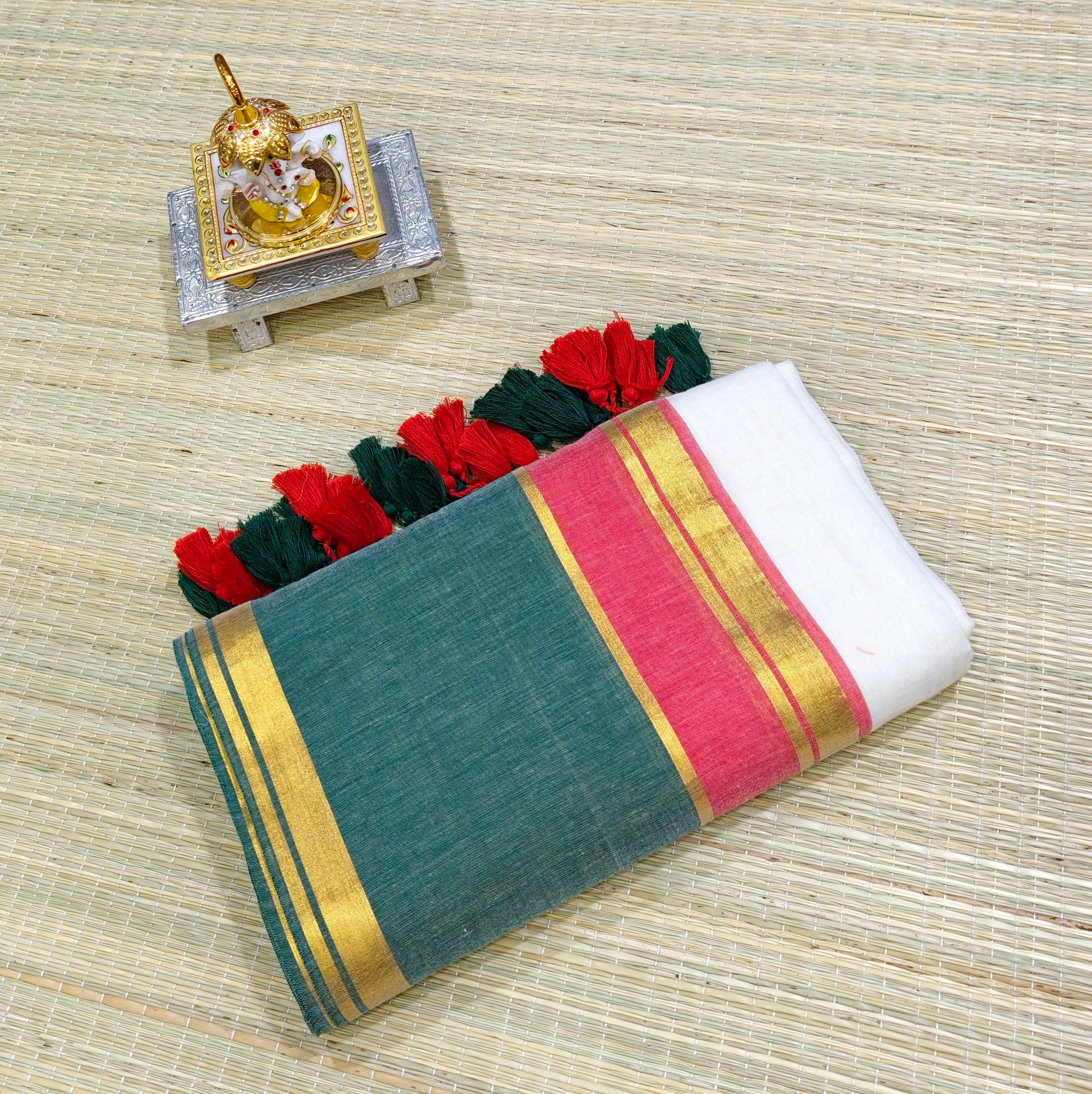 premium mul cotton saree with zari border-PMK09