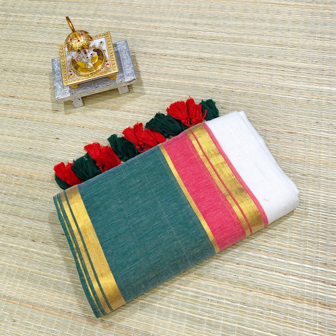 premium mul cotton saree with zari border-PMK09