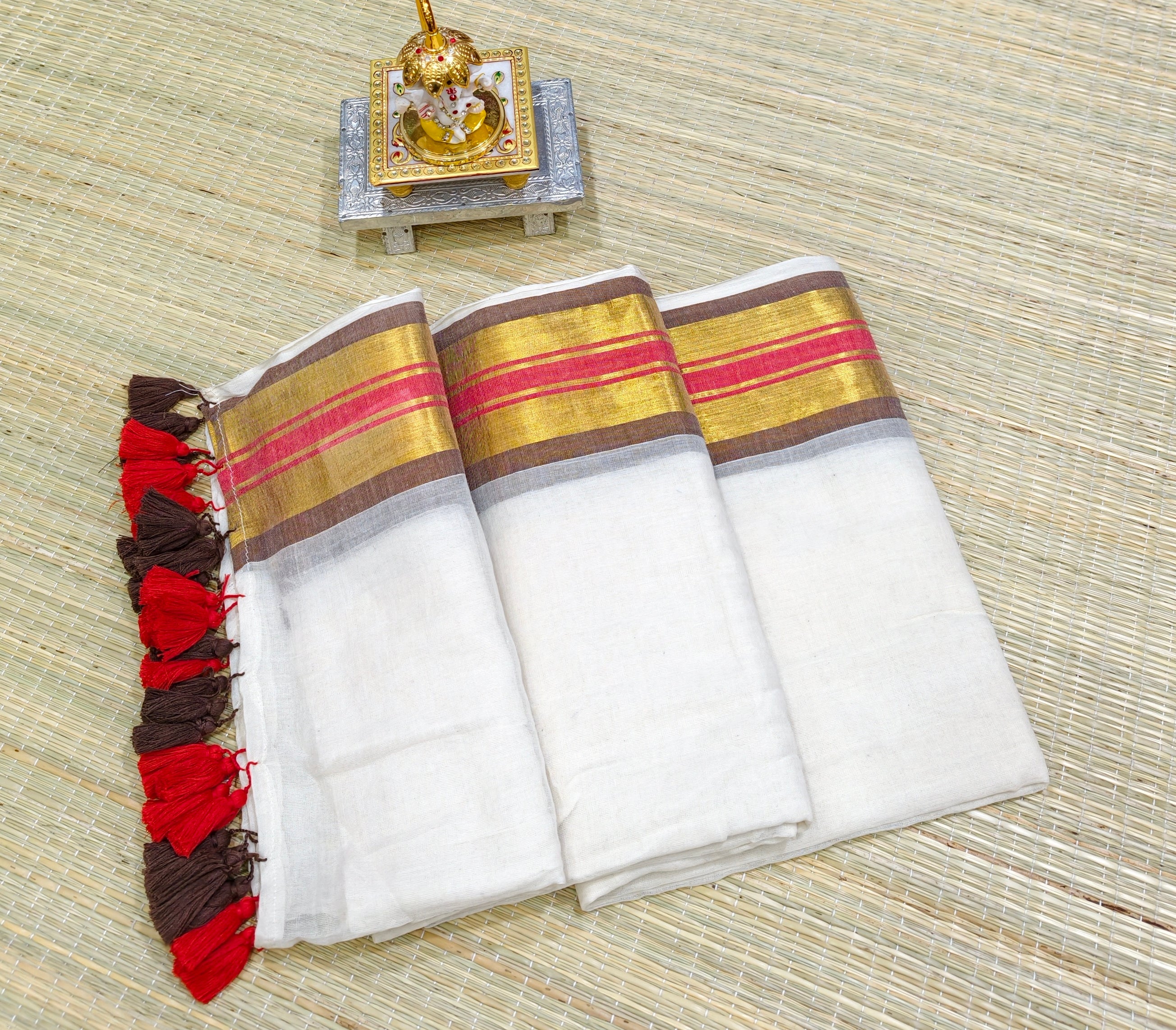 premium mul cotton saree with zari border-PMK11