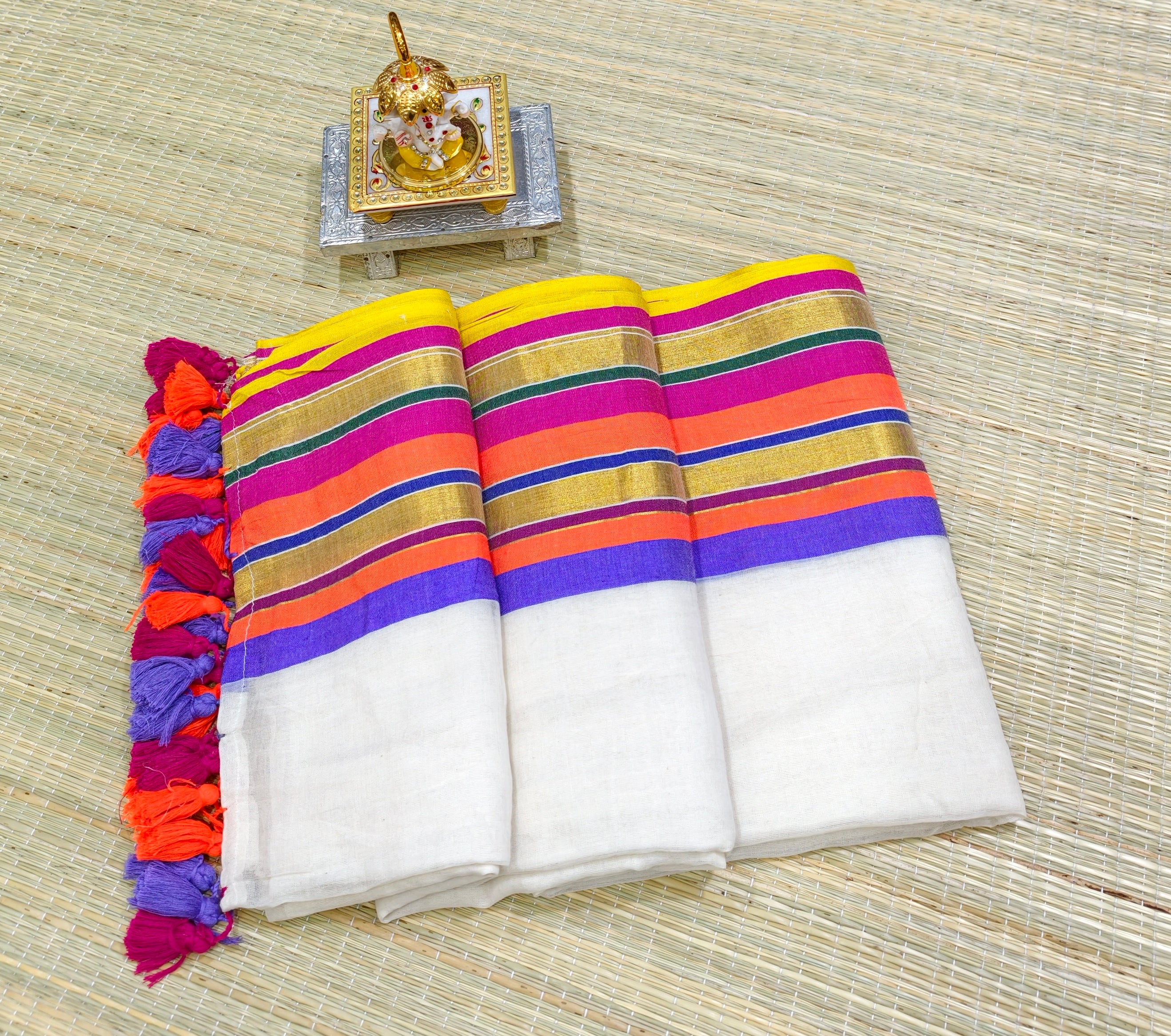 Premium mul cotton saree with multicolor zari border PMK30