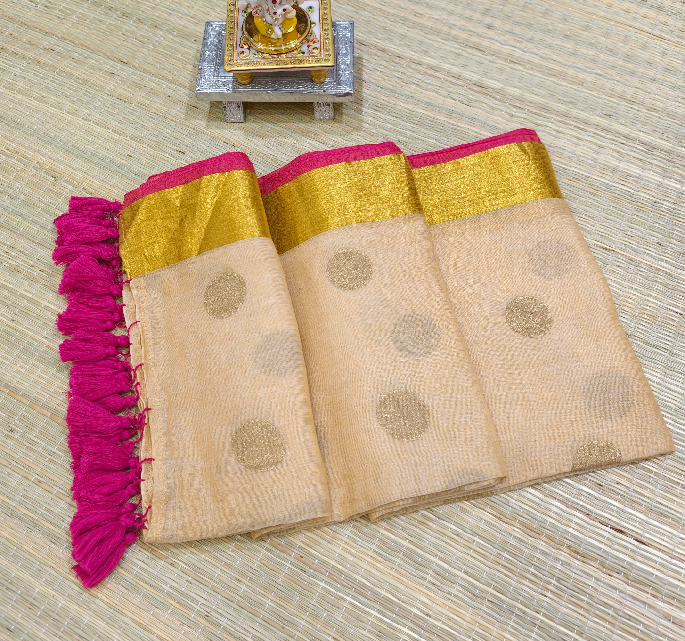 Premium polka dots mul cotton zari border saree PMK