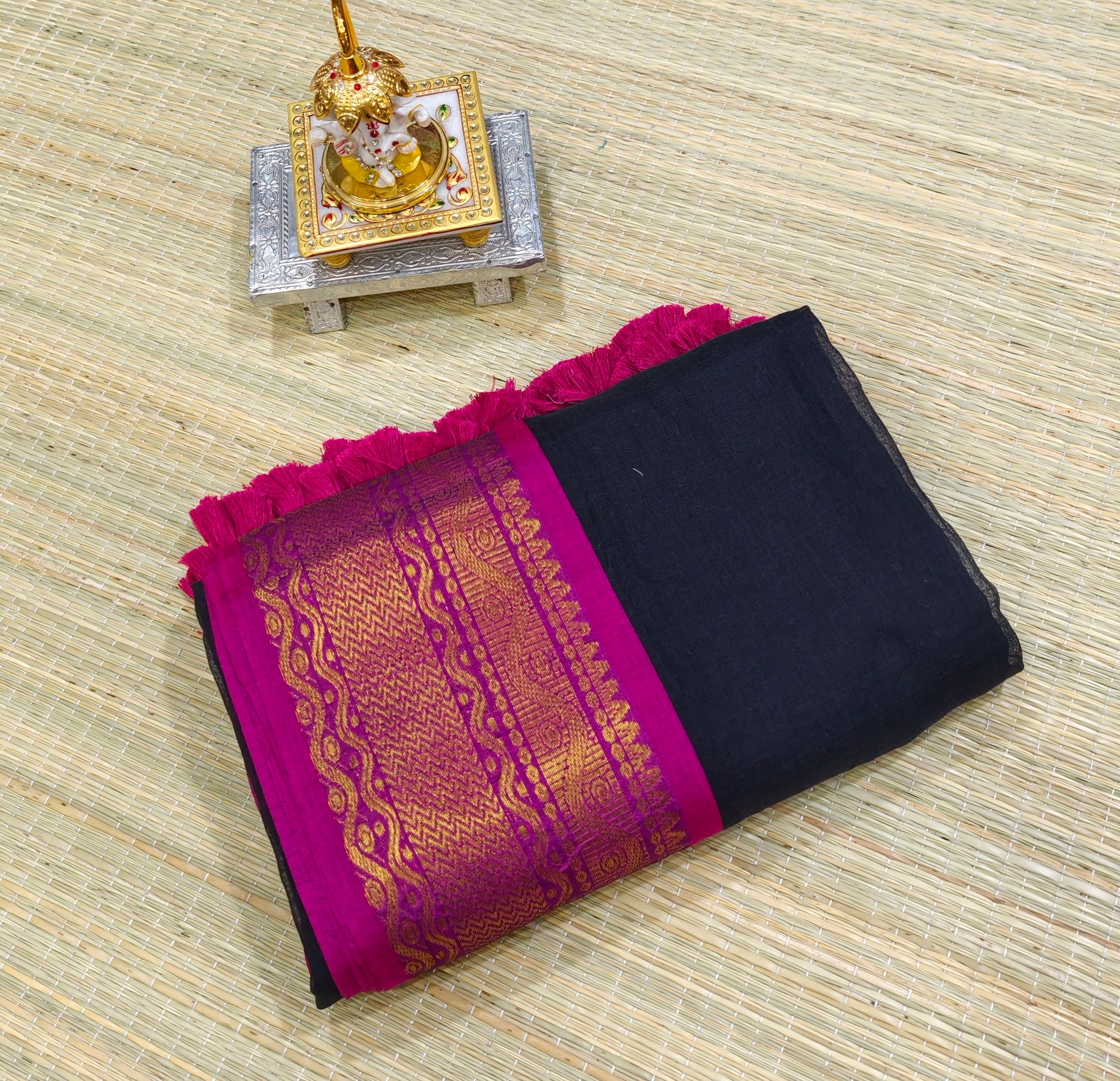 Premium Mul cotton saree with kanchi border PMK25