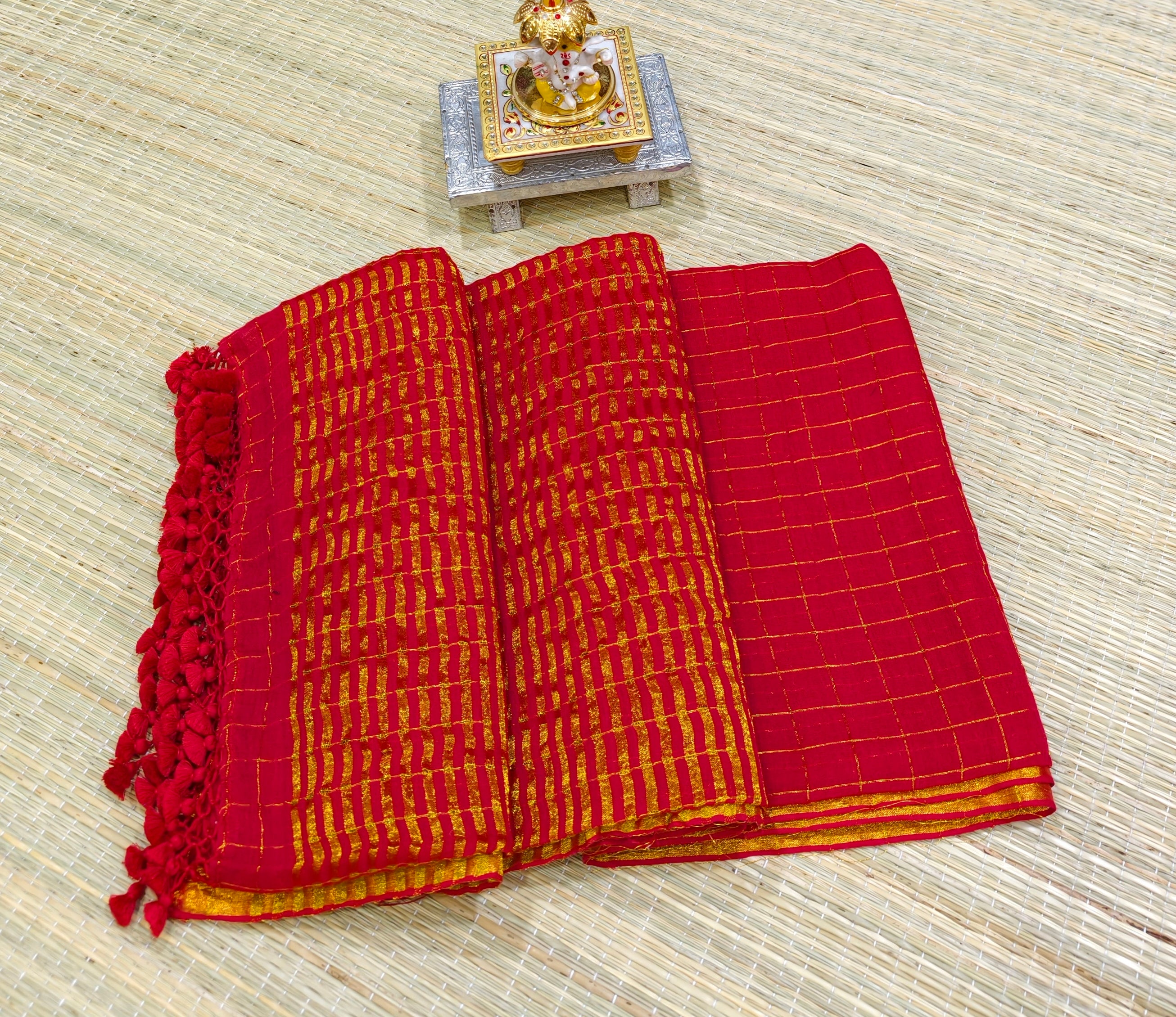 Premium mul cotton with zari checks PMK