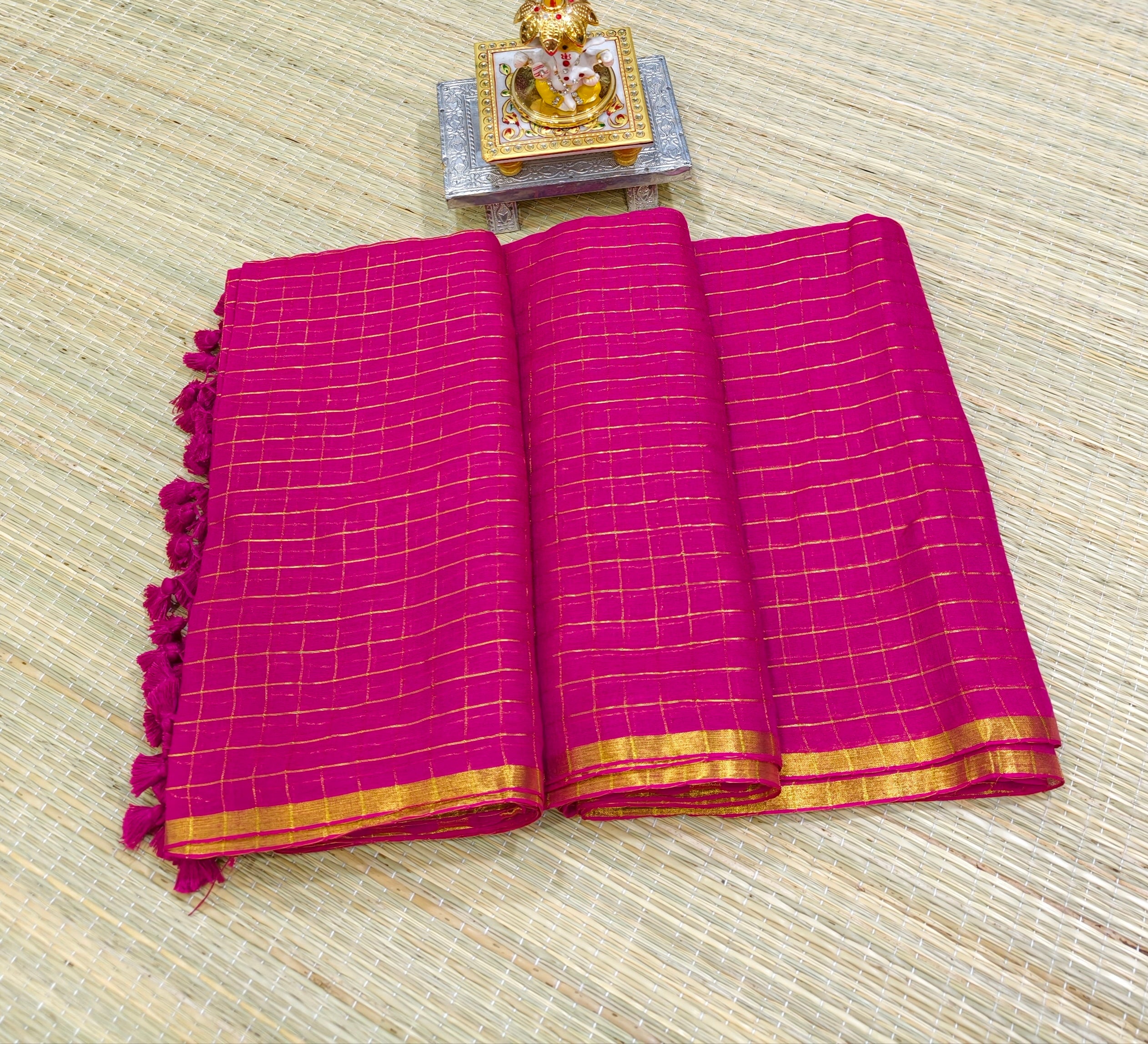 Premium mul cotton saree with zari checks PMK