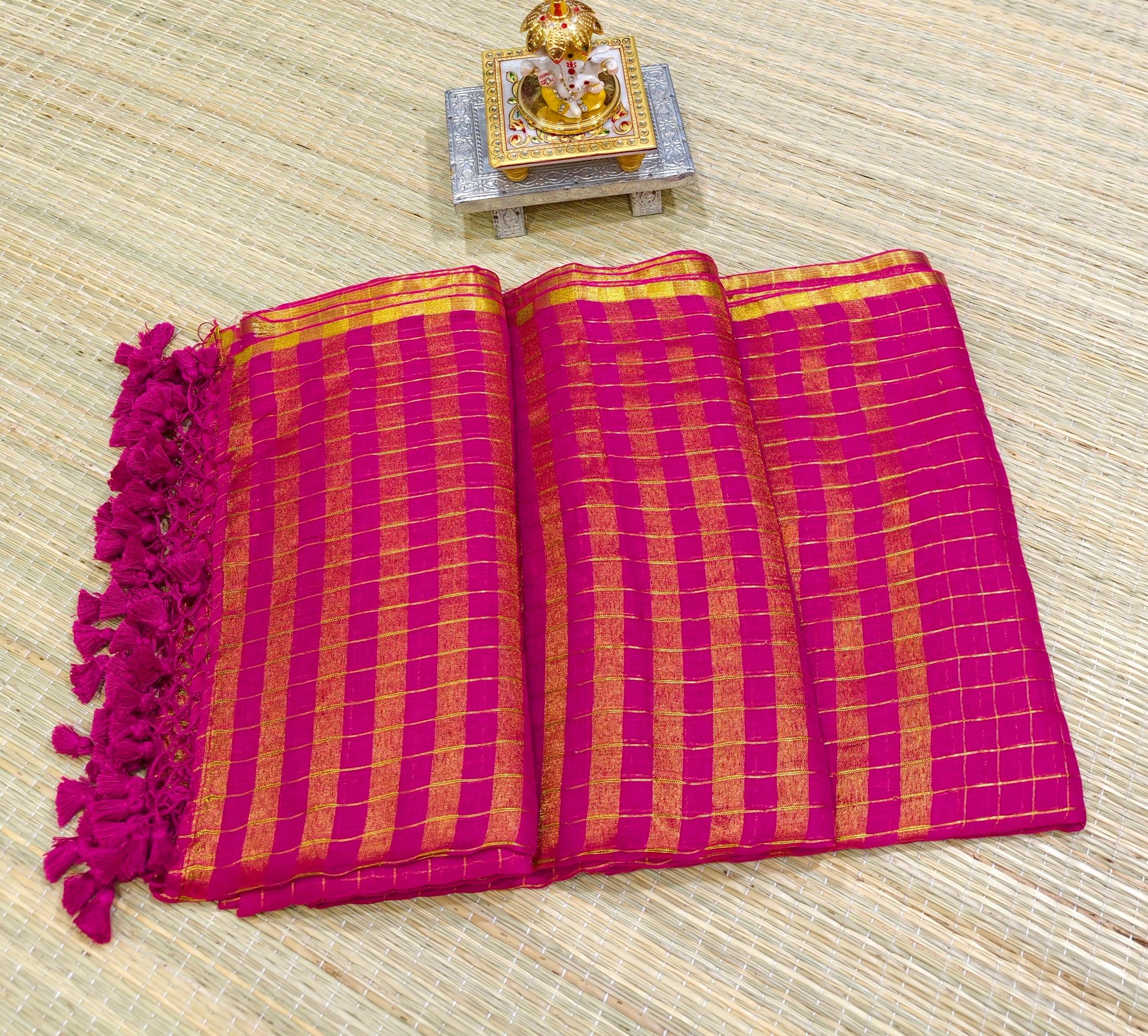 Premium mul cotton saree with zari checks PMK