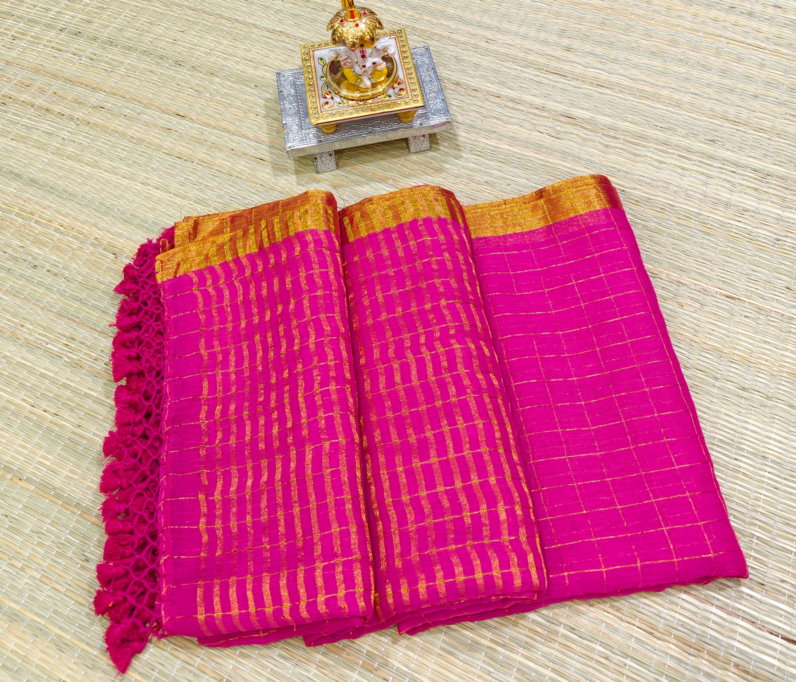Premium mul cotton with zari checks PMK