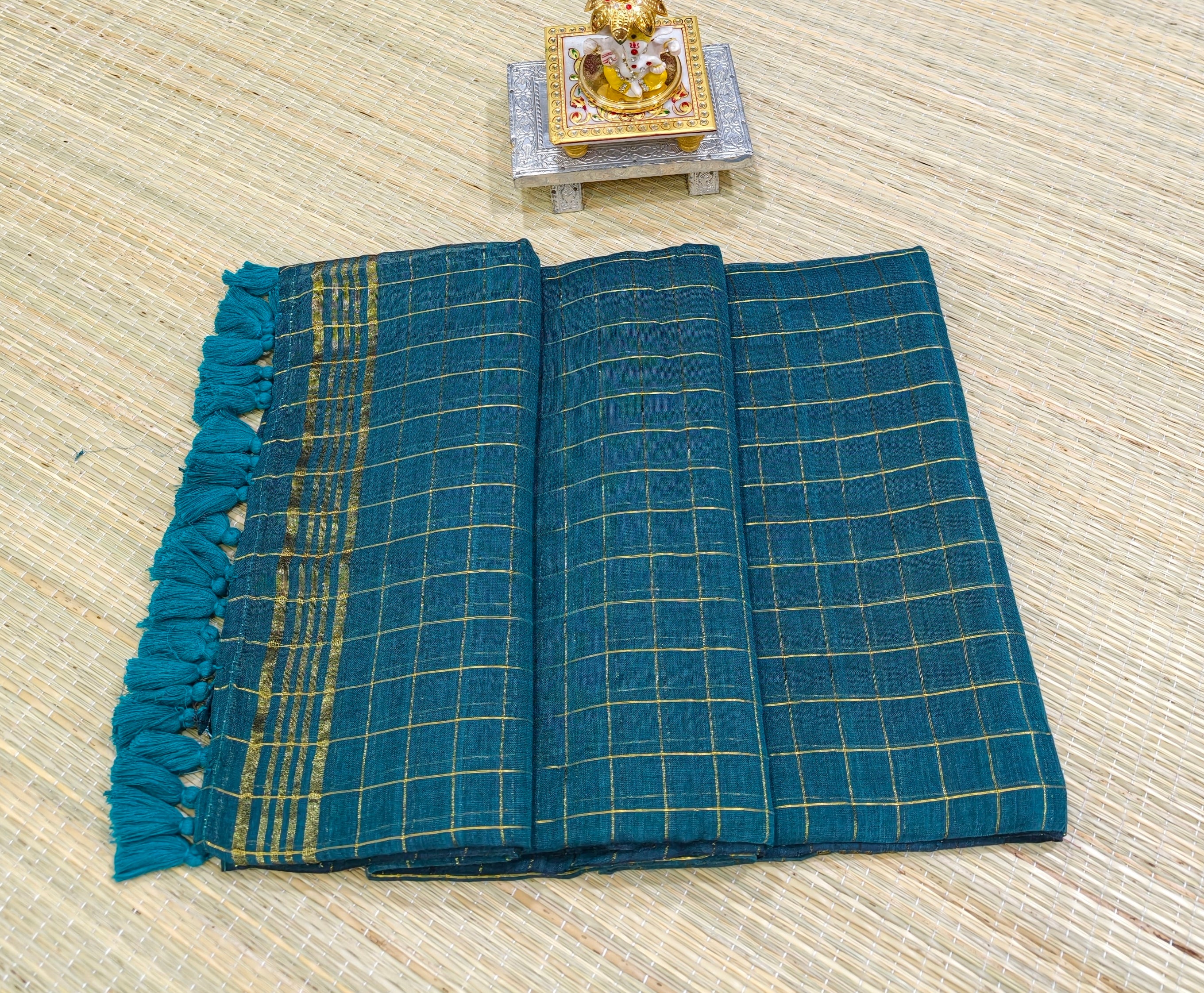 Premium mul zari check saree PMK