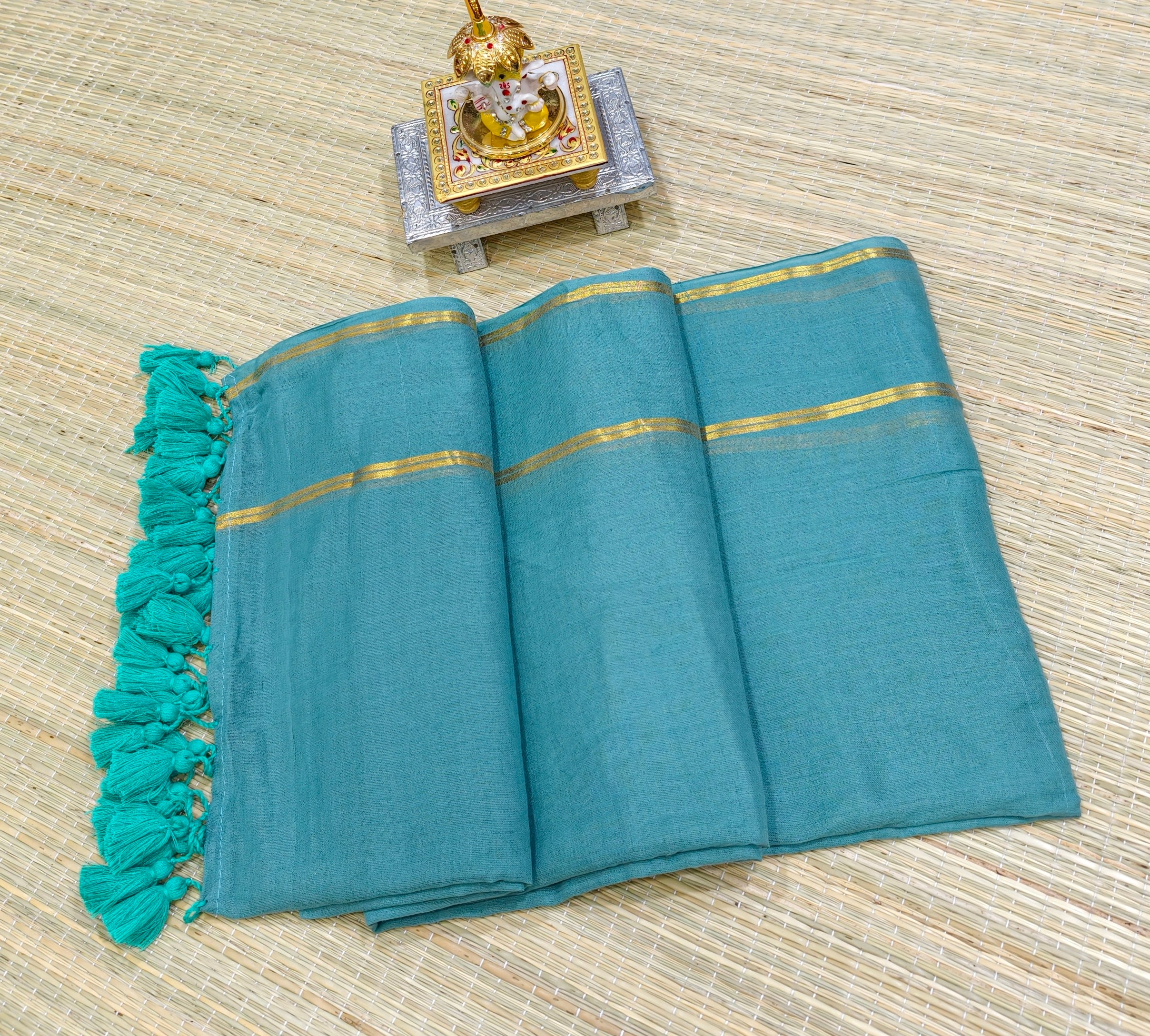 Premium mul cotton saree with zari border PMK