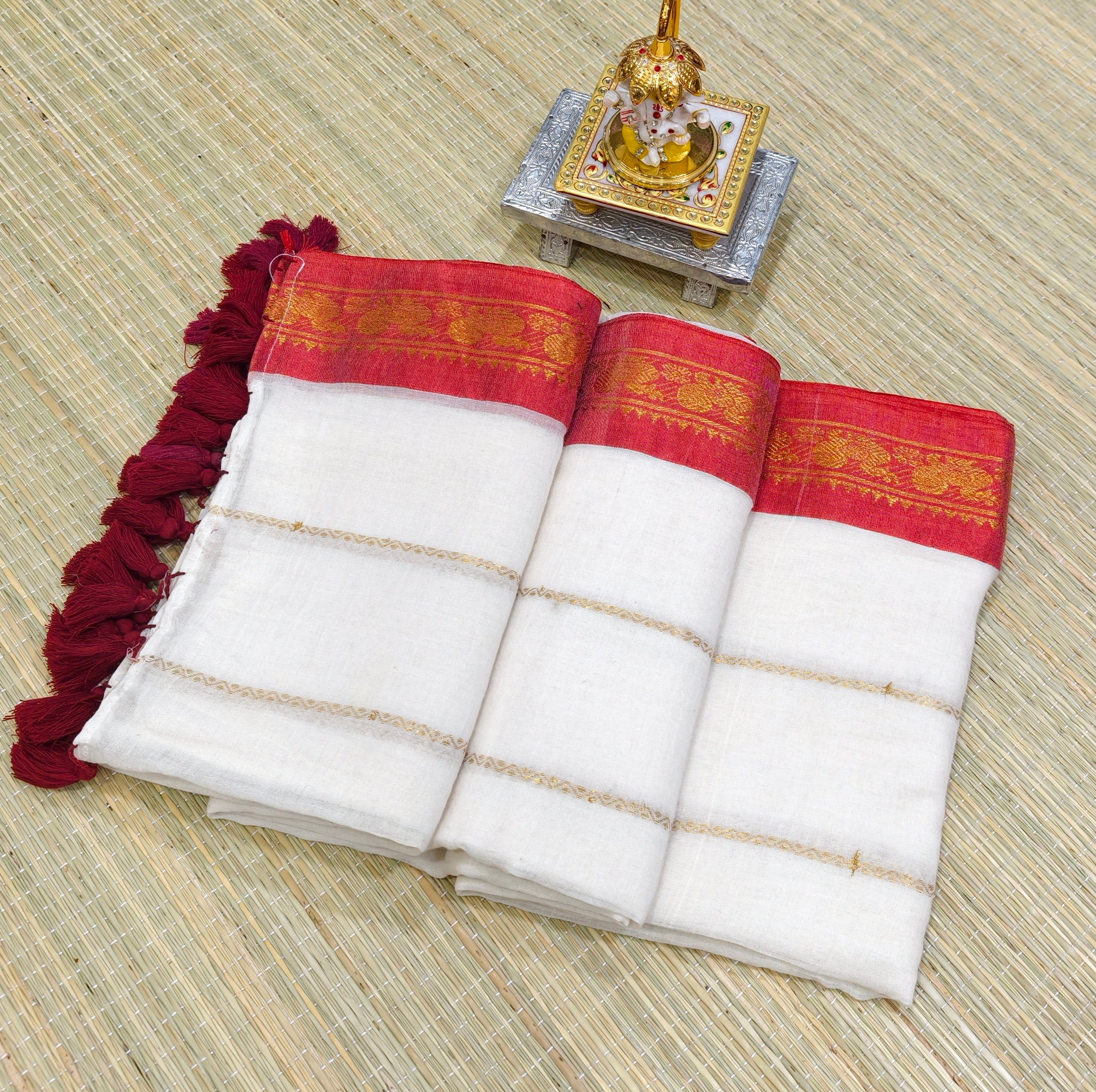 Premium mul cotton zari stripe with kanchi border PMK