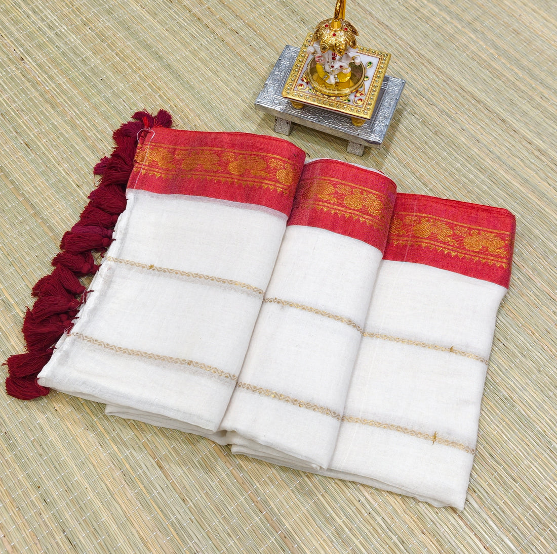Premium mul cotton zari stripe with kanchi border PMK