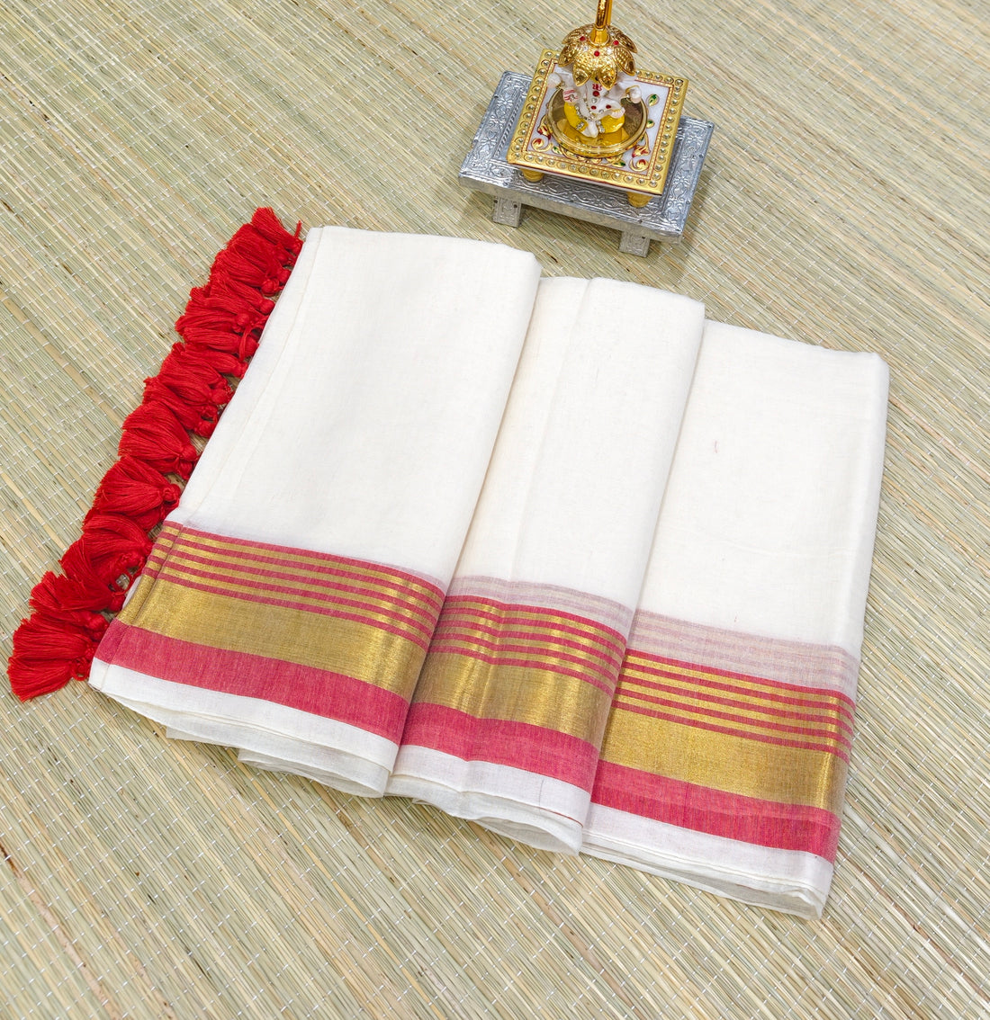 Premium mul cotton saree with zari border PMK