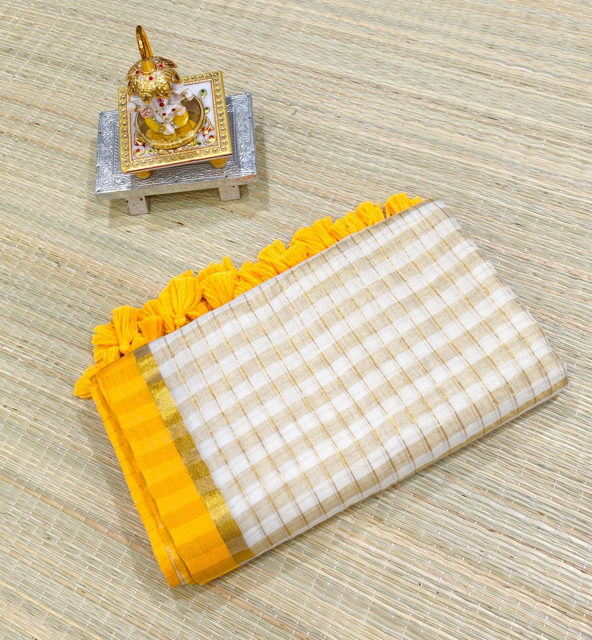 Premium Mul cotton zari check saree PMK27