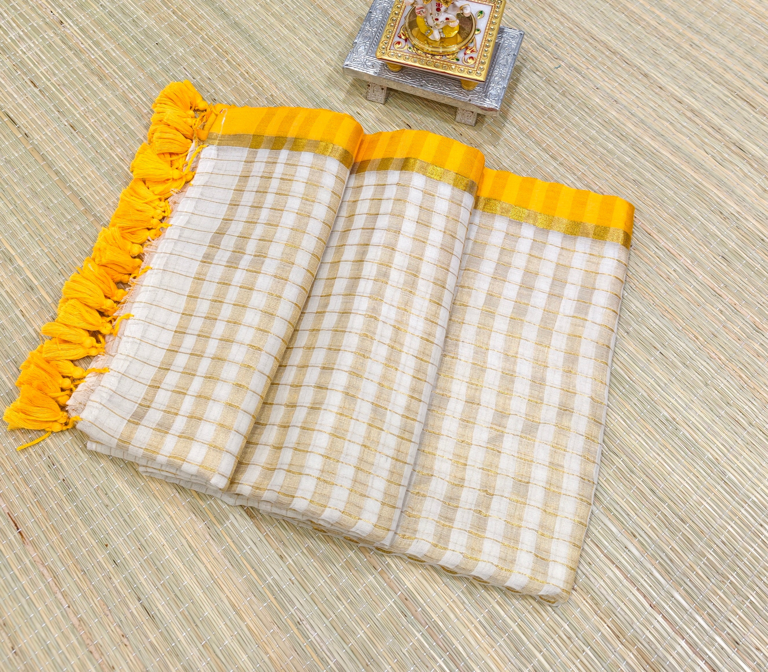 Premium Mul cotton zari check saree PMK27