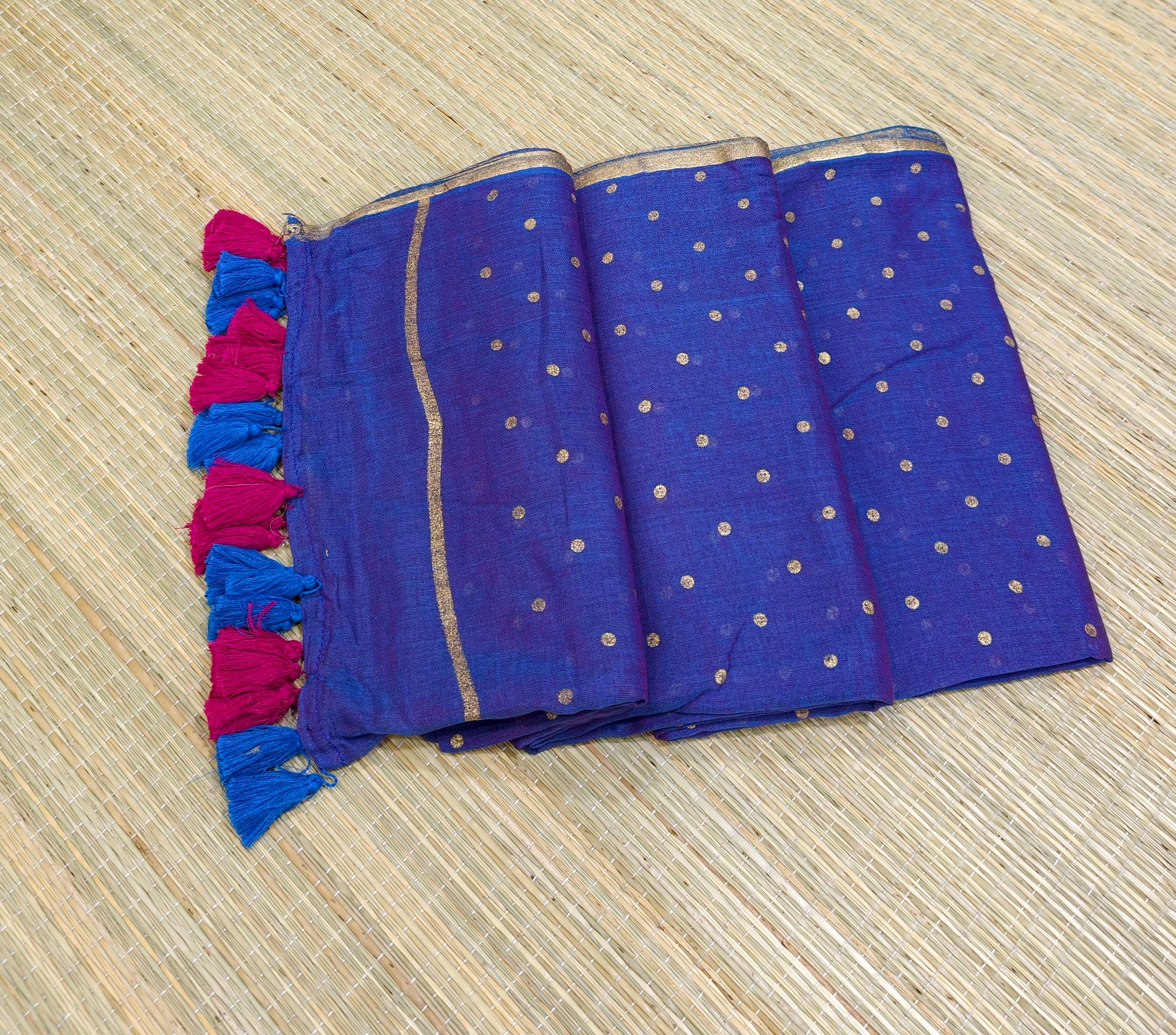 Premium mul foil print polka dot saree
