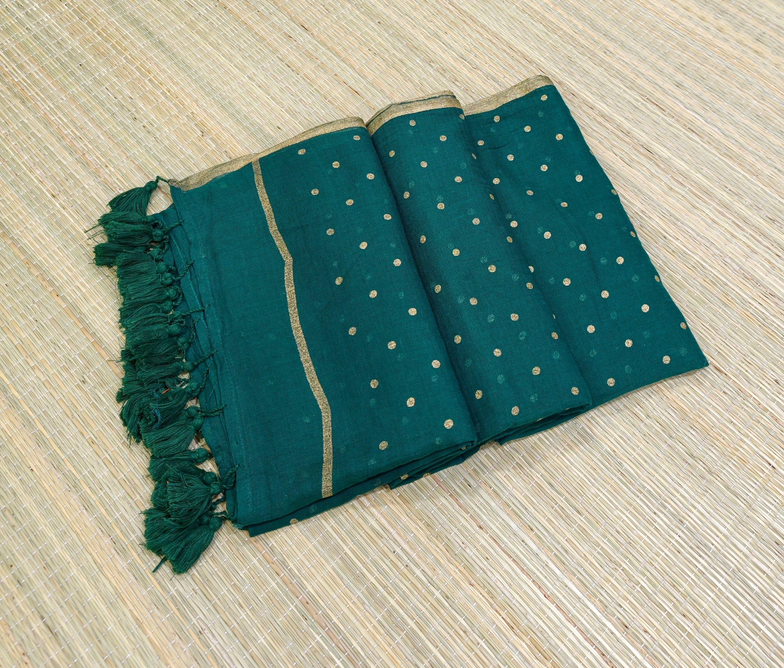 Premium mul foil print polka dot saree