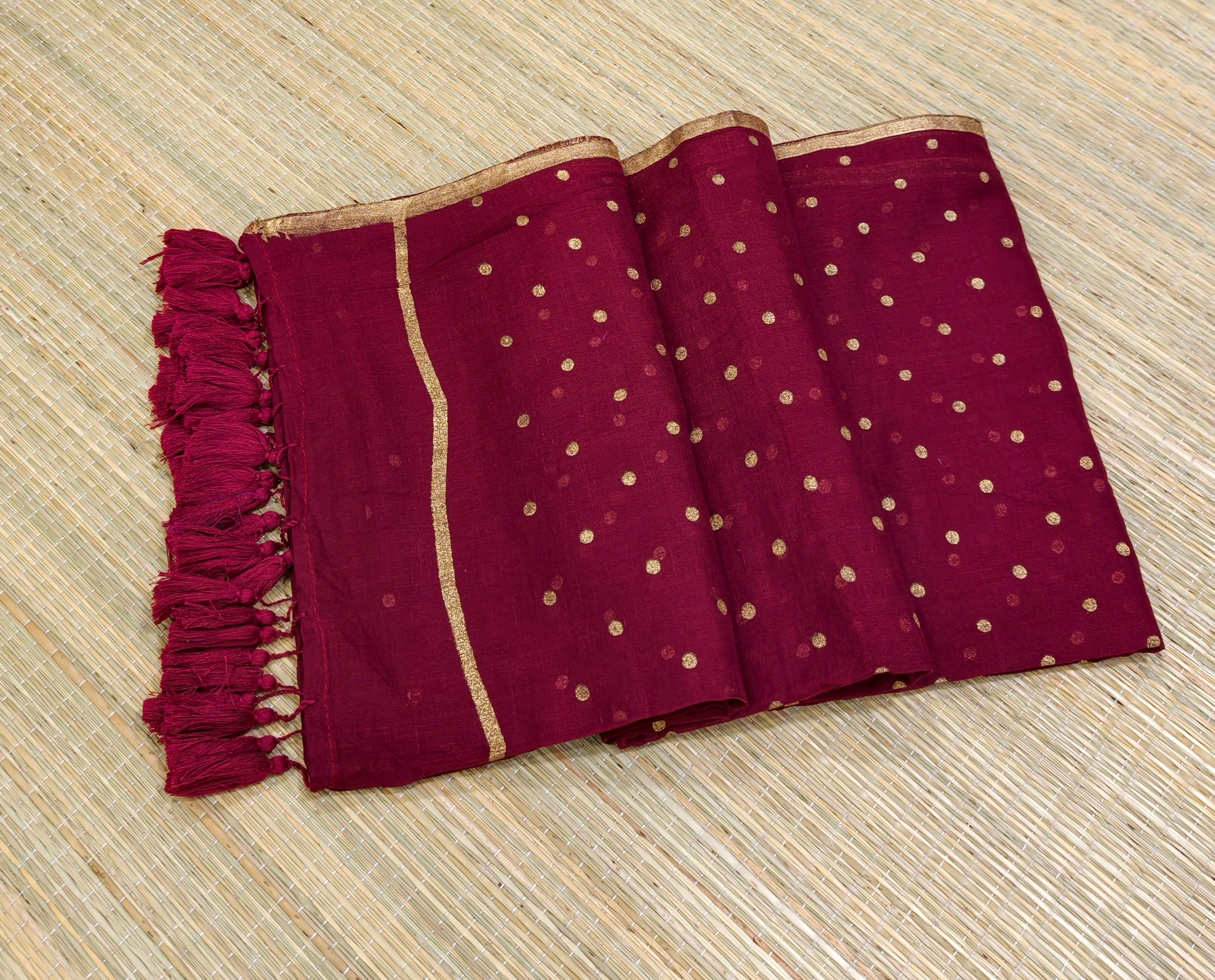 Premium mul foil print polka dot saree