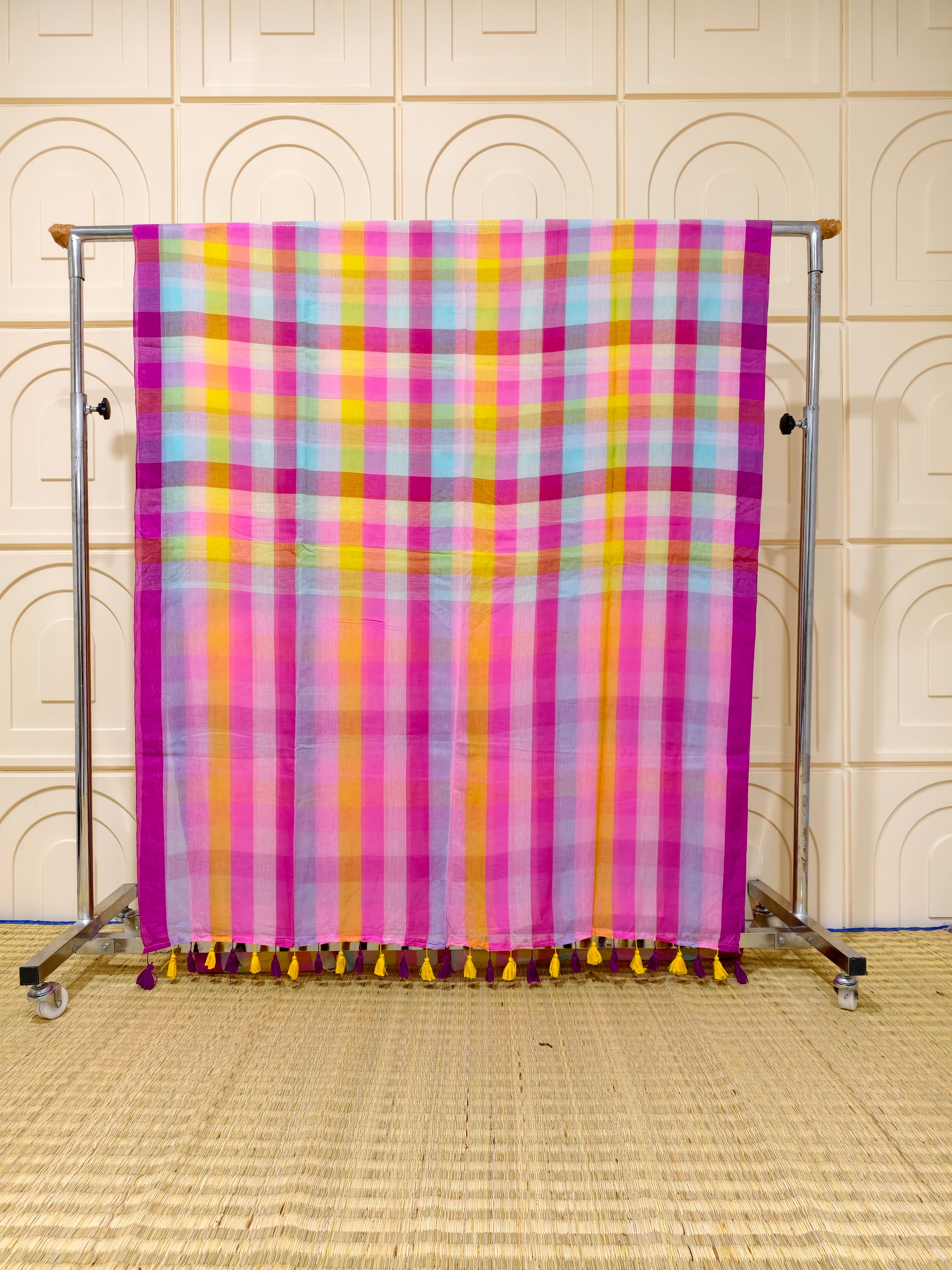 Premium mul check saree