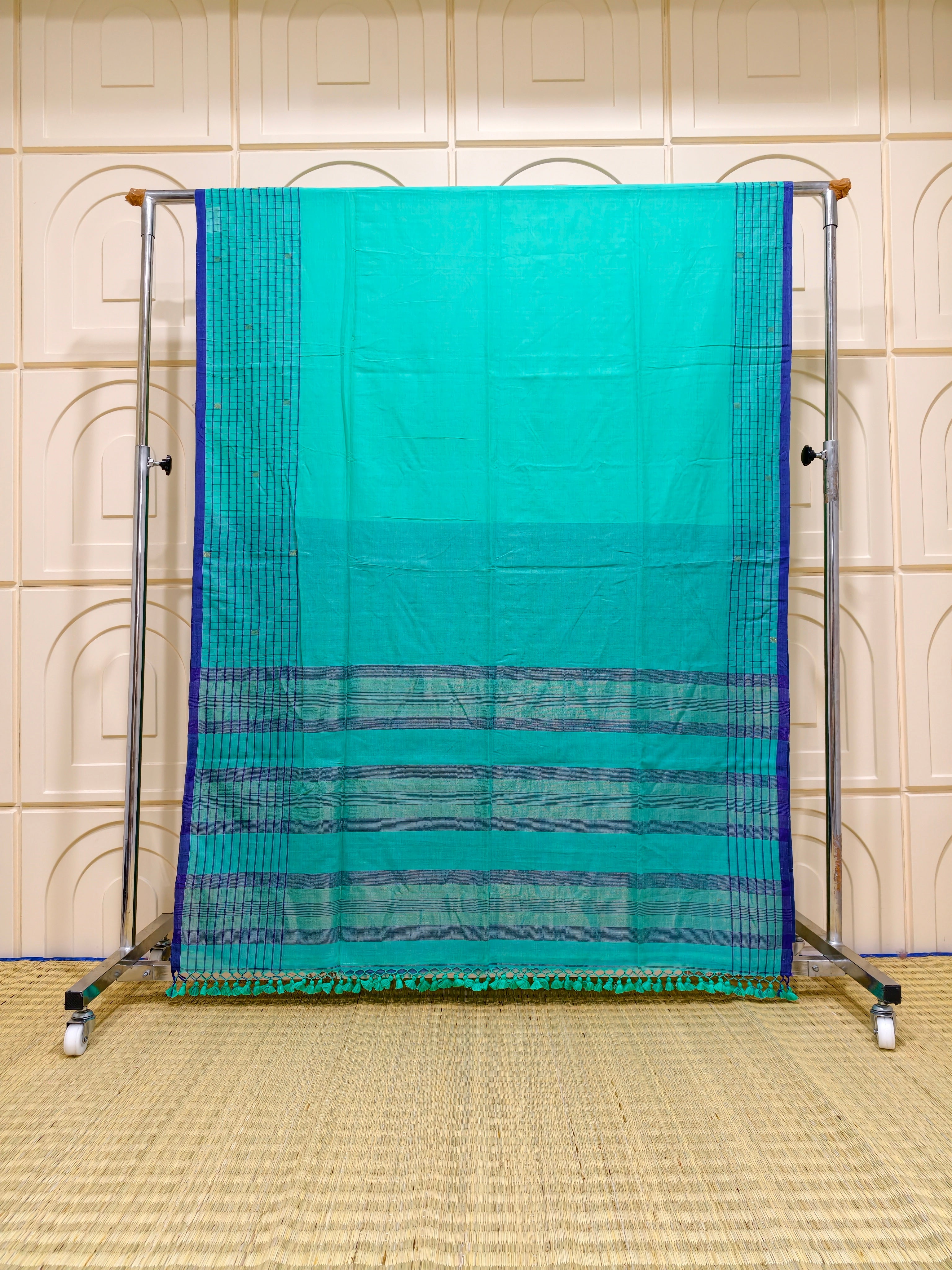 Premium Mul cotton sarees with checks border