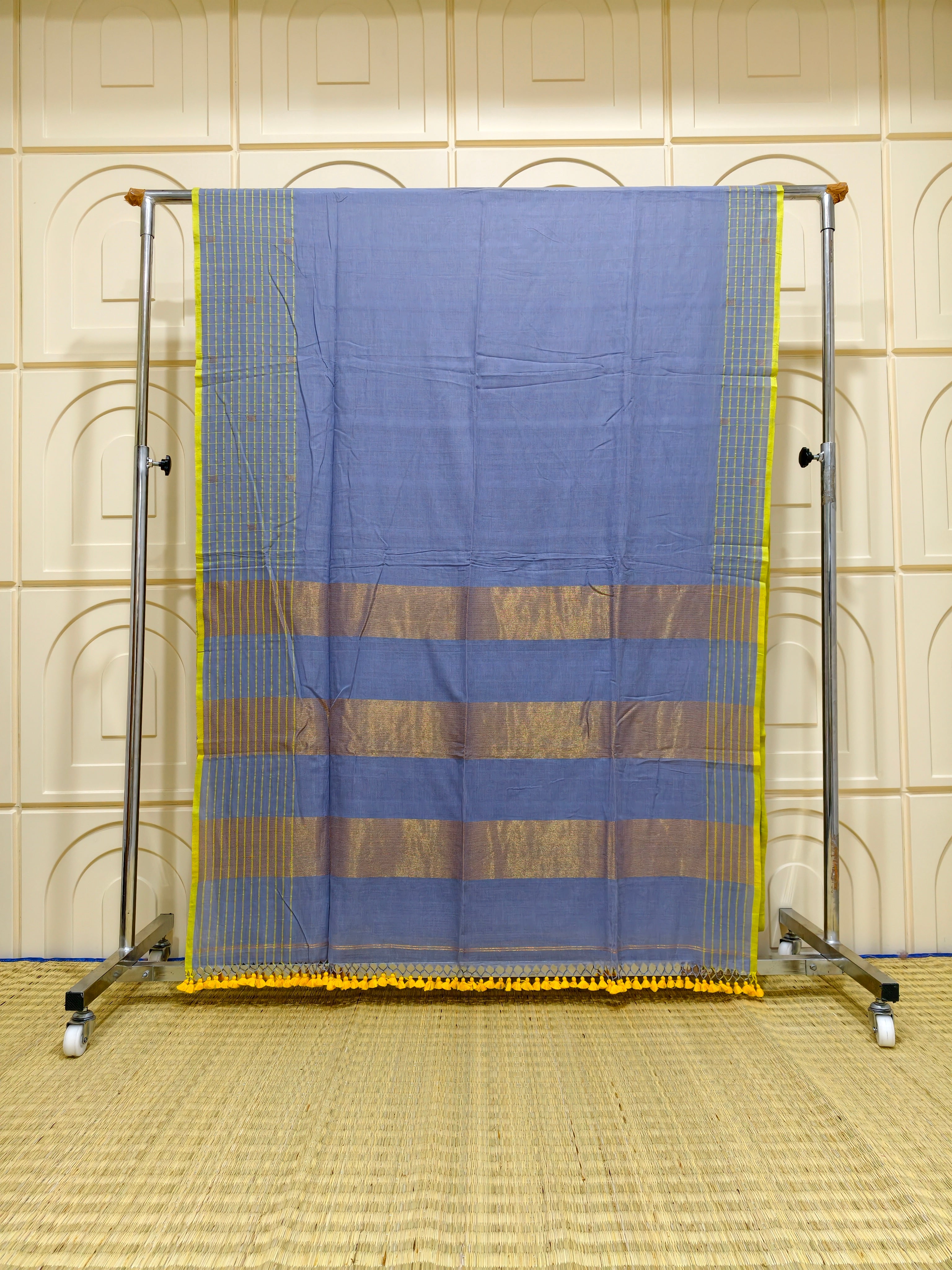 Premium Mul cotton sarees with checks border