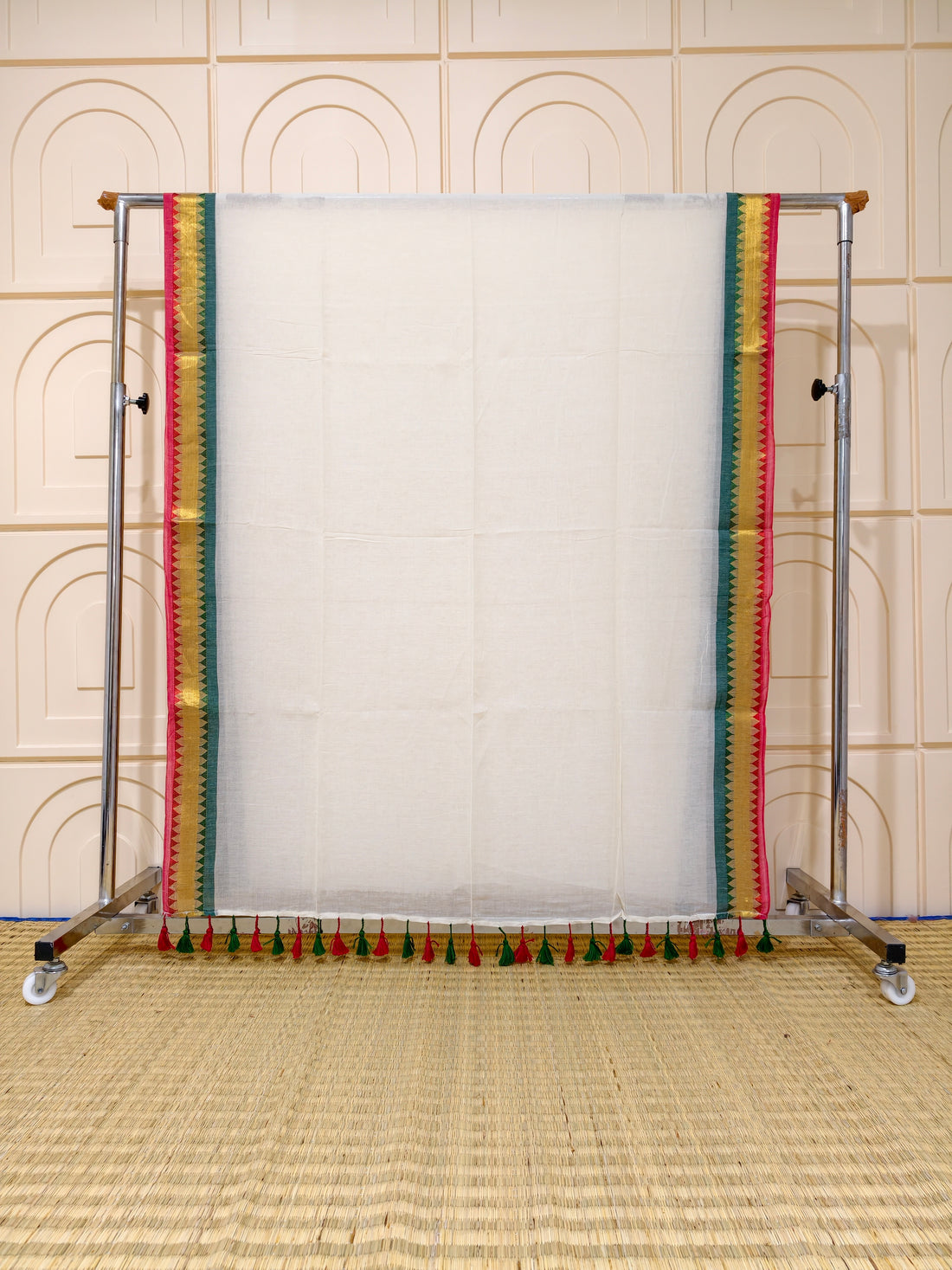 Premium mul cotton saree with zari border PMK